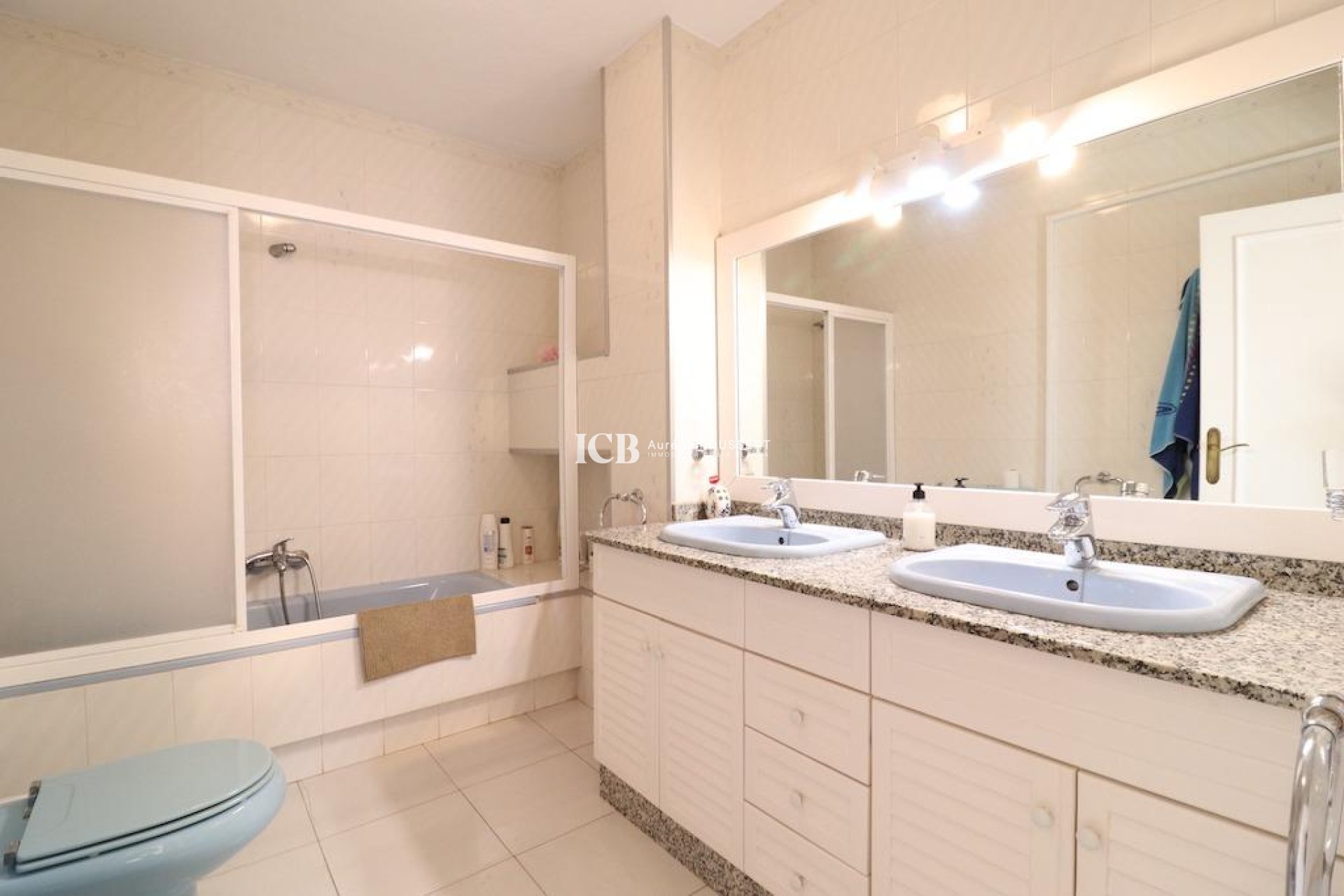 Resale - Detached house -
Orihuela Costa - MUY CERCA DE LA PLAYA