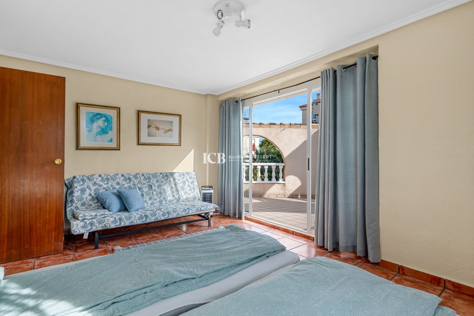 Resale - Detached house -
Orihuela Costa - Playa Flamenca