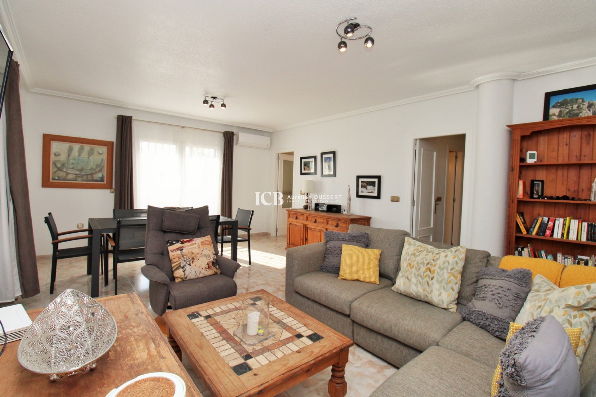 Resale - Detached house -
Orihuela Costa - Playa Flamenca