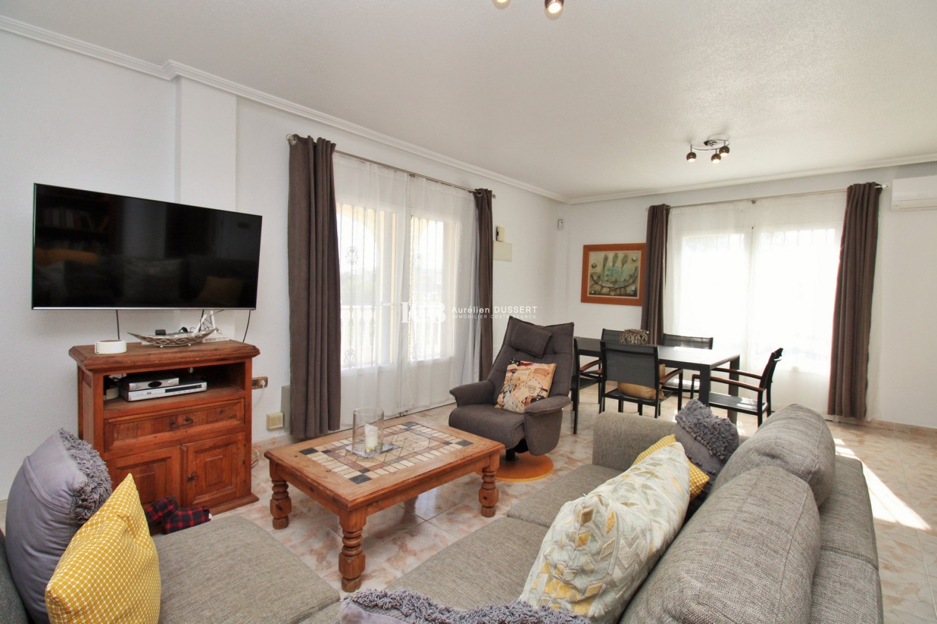 Resale - Detached house -
Orihuela Costa - Playa Flamenca