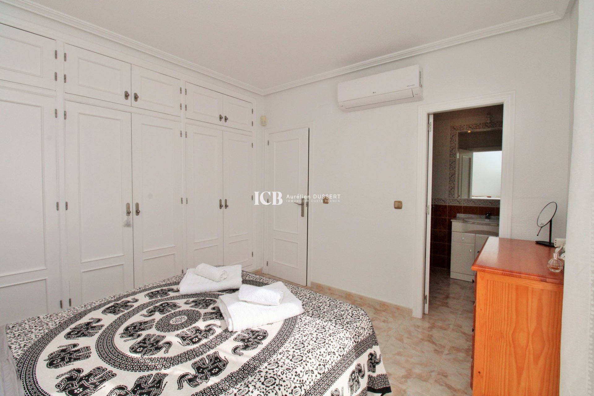 Resale - Detached house -
Orihuela Costa - Playa Flamenca