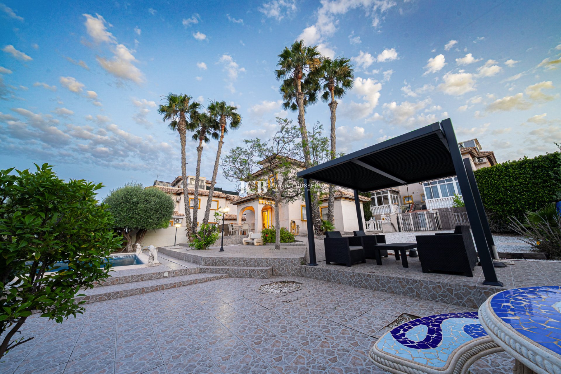 Resale - Detached house -
Orihuela Costa - Playa Flamenca