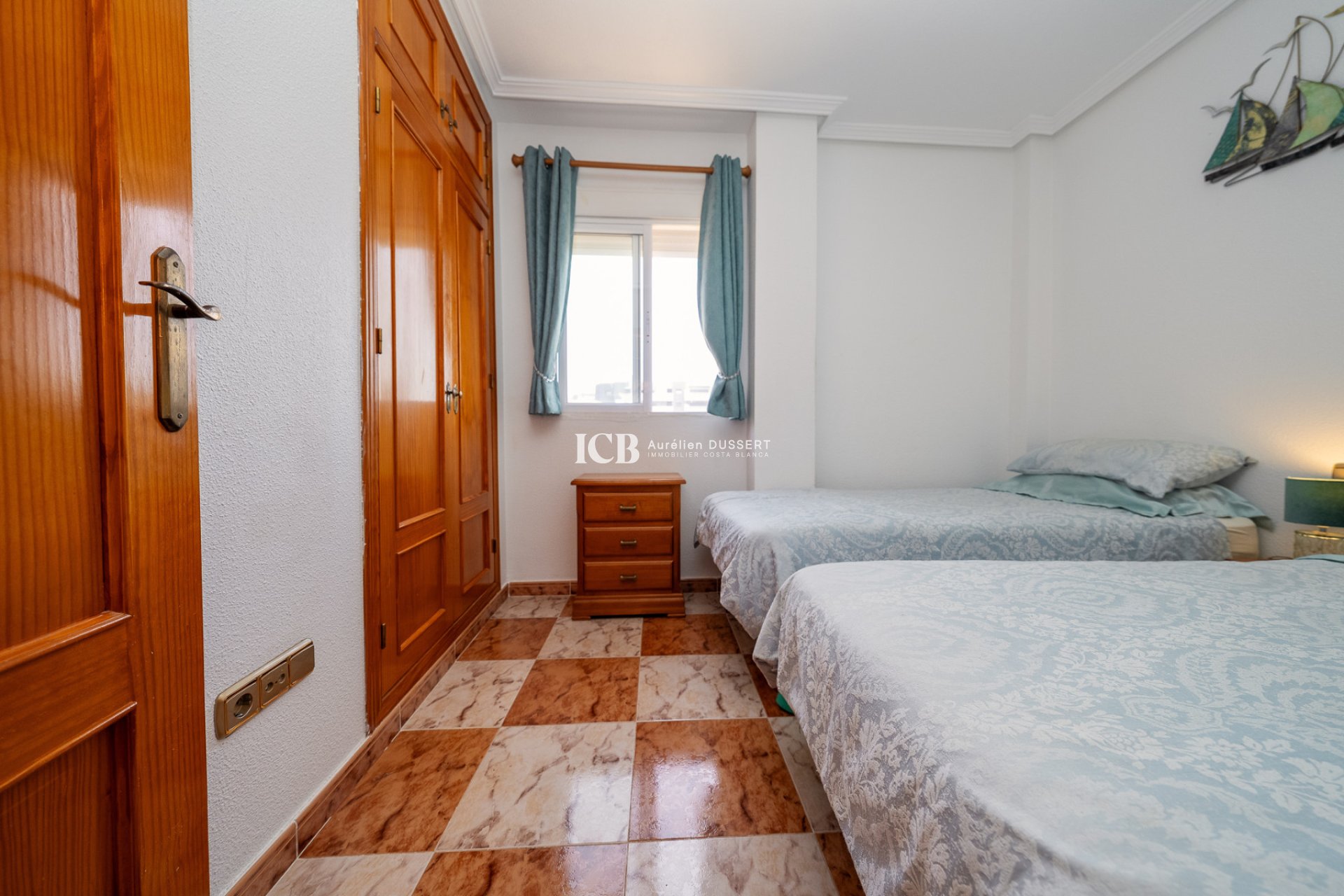 Resale - Detached house -
Orihuela Costa - Playa Flamenca