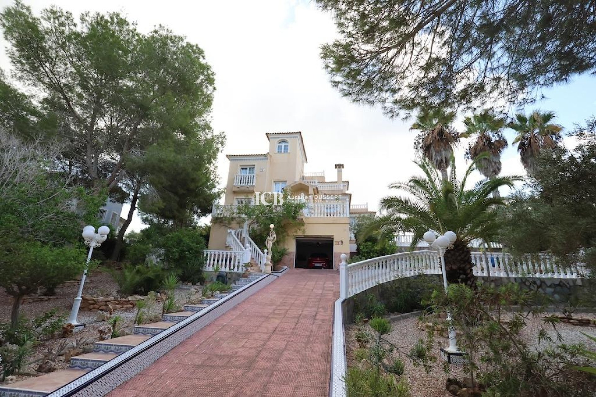 Resale - Detached house -
Orihuela Costa - Villamartín-Las Filipinas