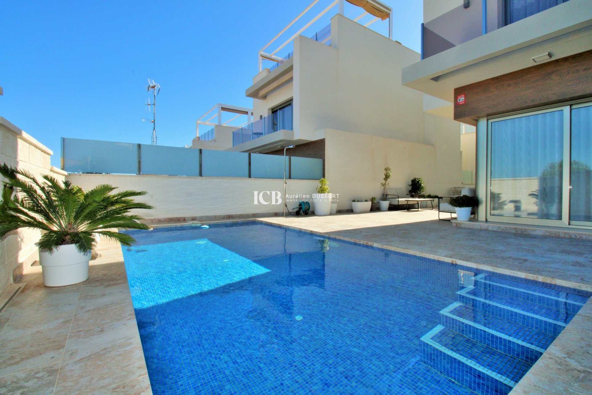 Resale - Detached house -
Orihuela Costa - Villamartín