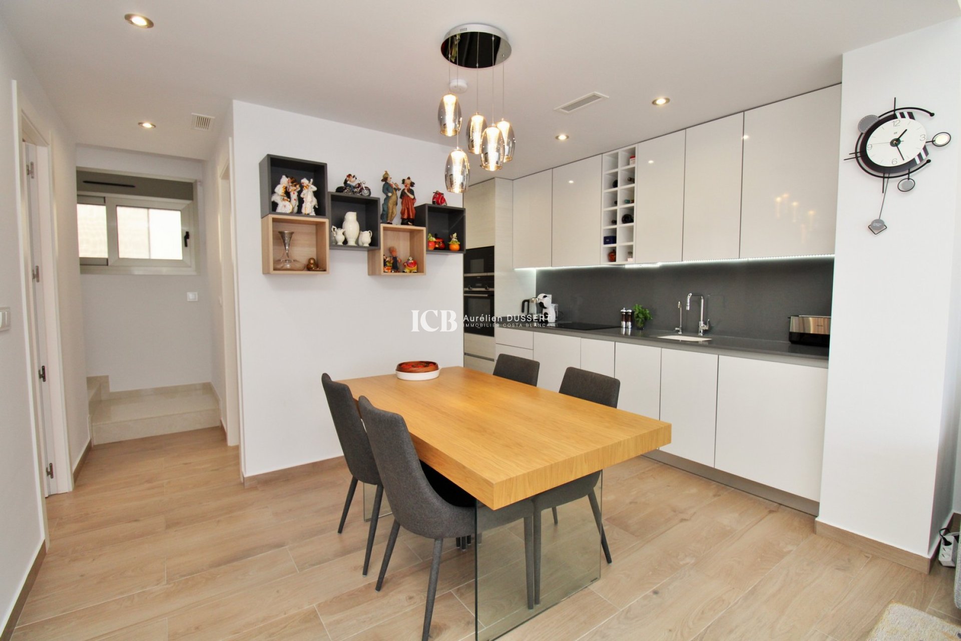 Resale - Detached house -
Orihuela Costa - Villamartín