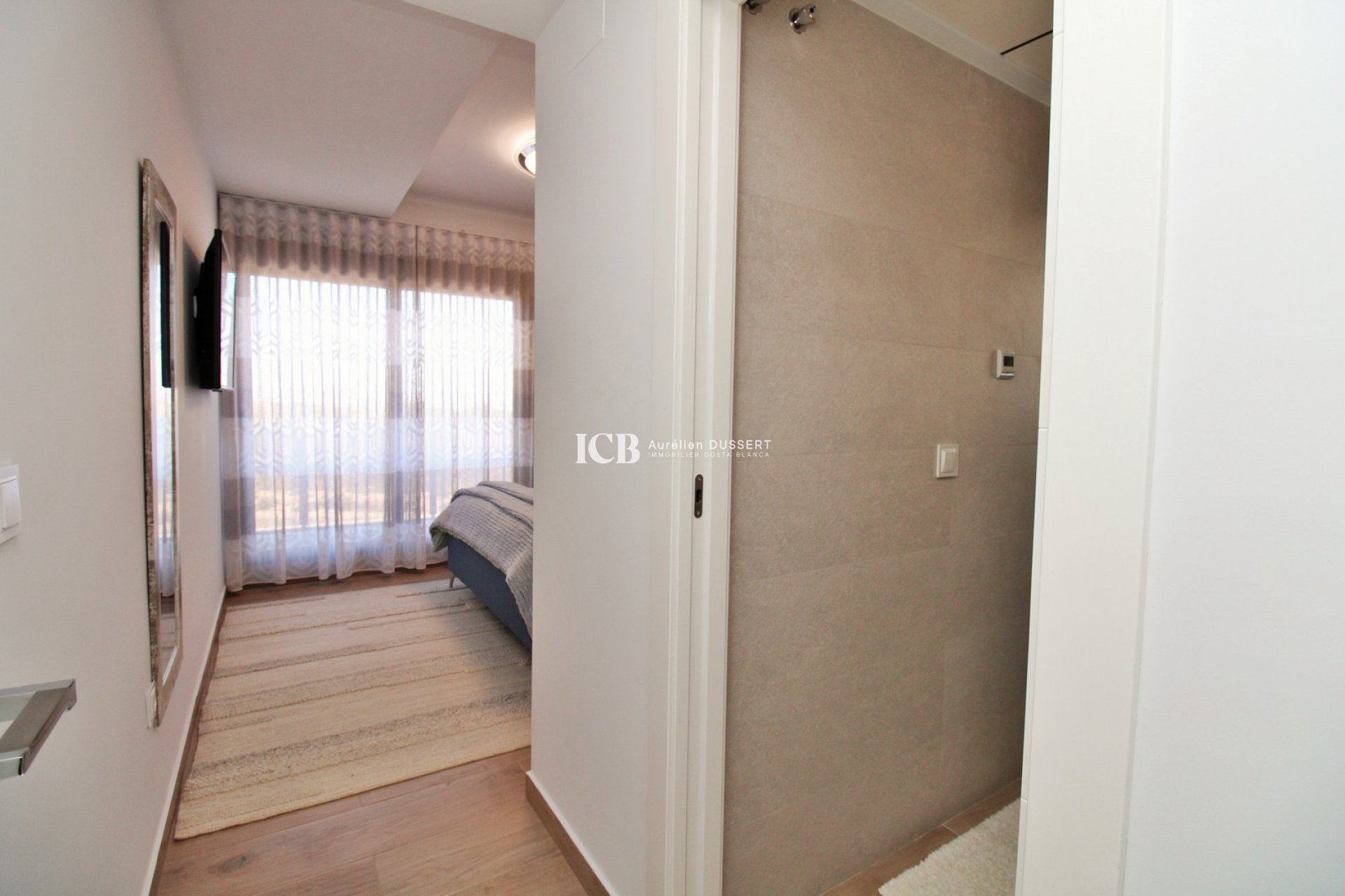 Resale - Detached house -
Orihuela Costa - Villamartín