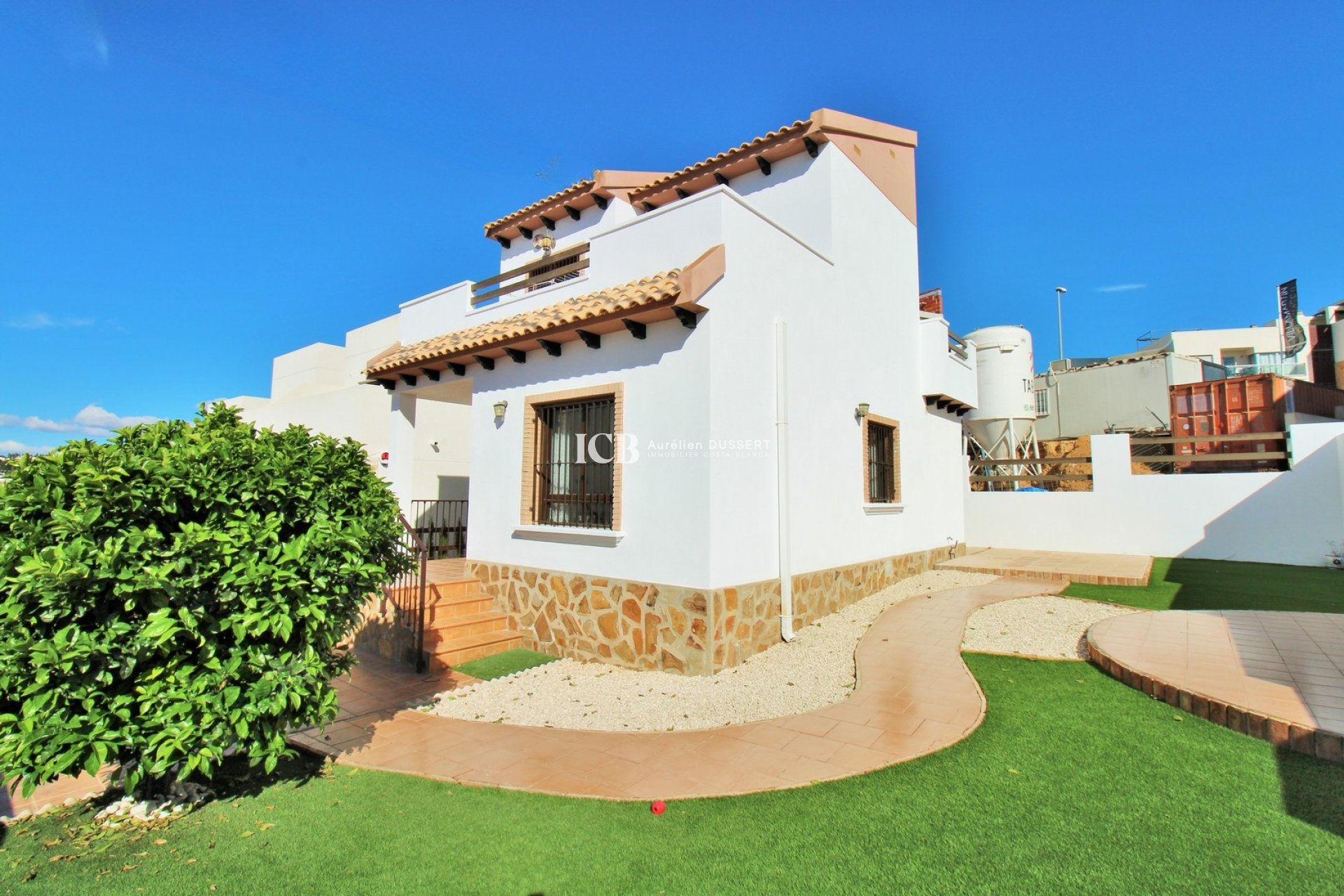 Resale - Detached house -
Orihuela Costa - Villamartín