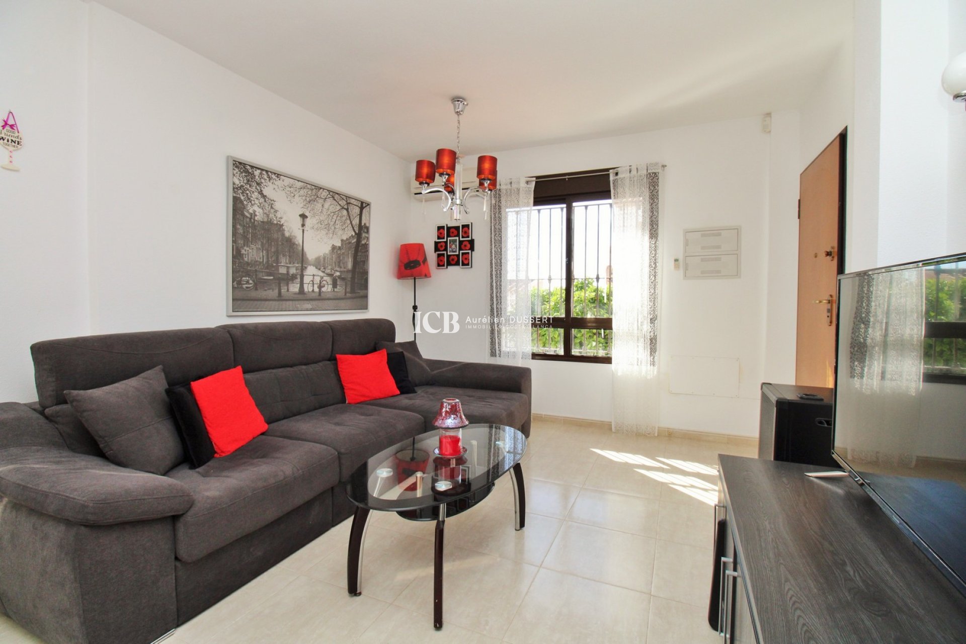 Resale - Detached house -
Orihuela Costa - Villamartín