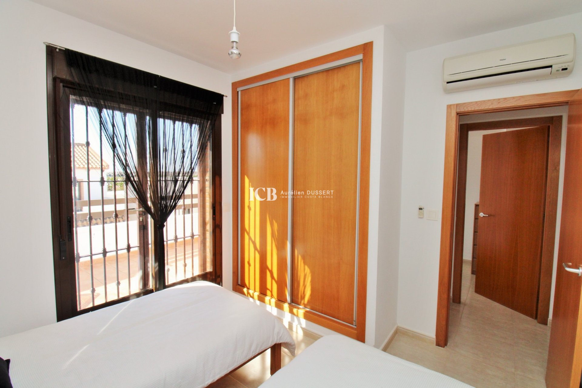 Resale - Detached house -
Orihuela Costa - Villamartín