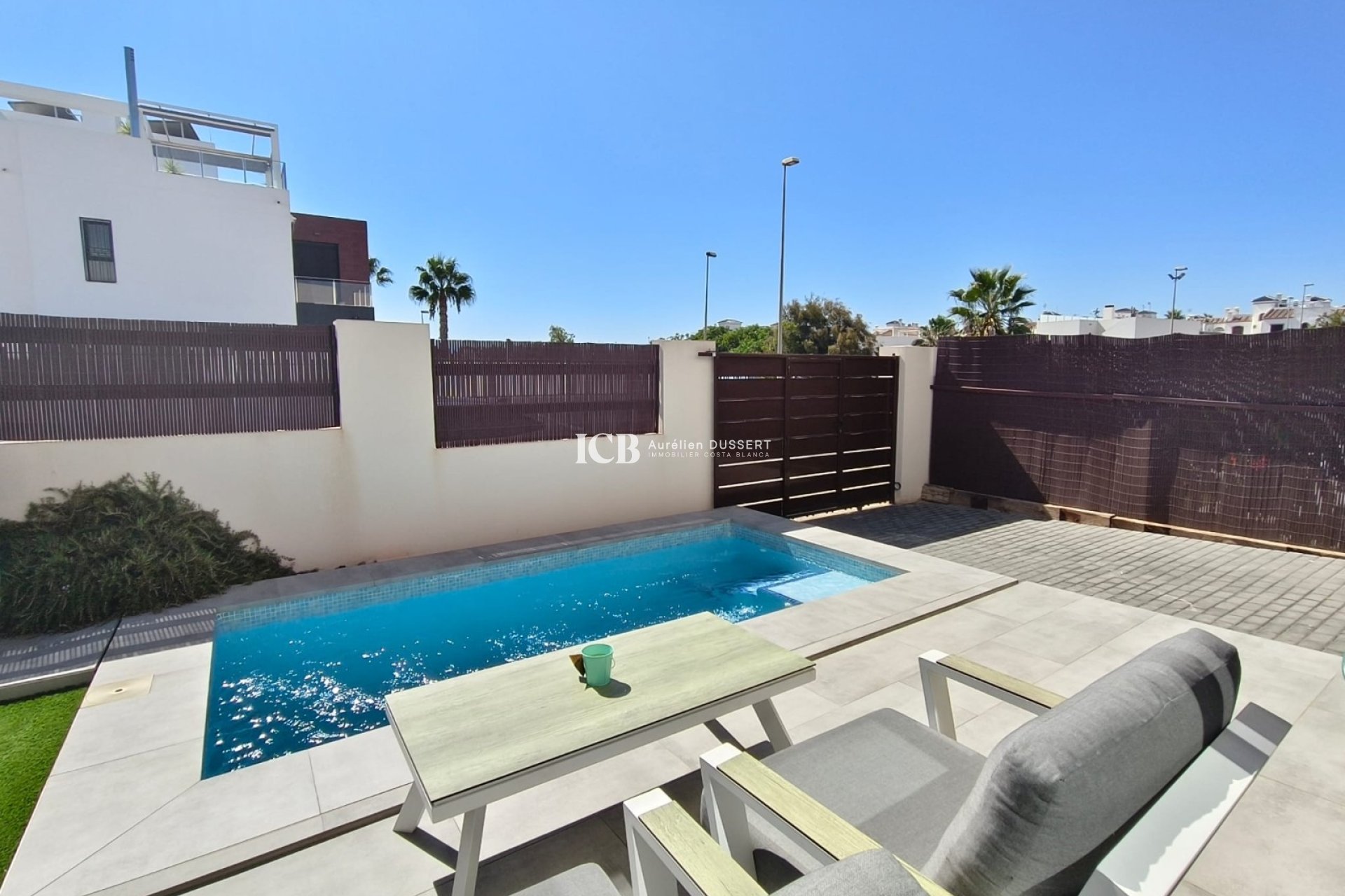 Resale - Detached house -
Orihuela Costa - Villamartín