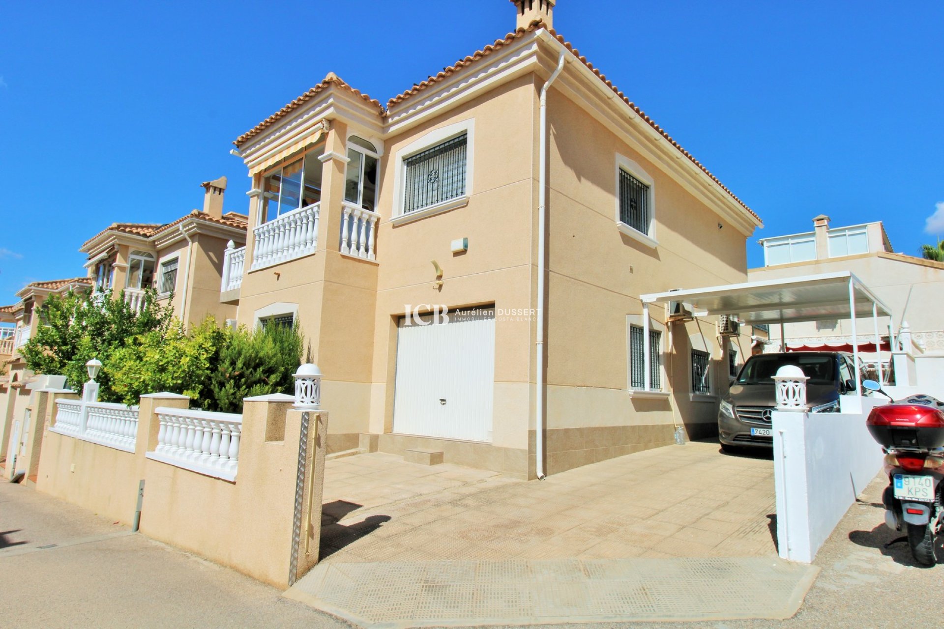 Resale - Detached house -
Orihuela Costa - Villamartín