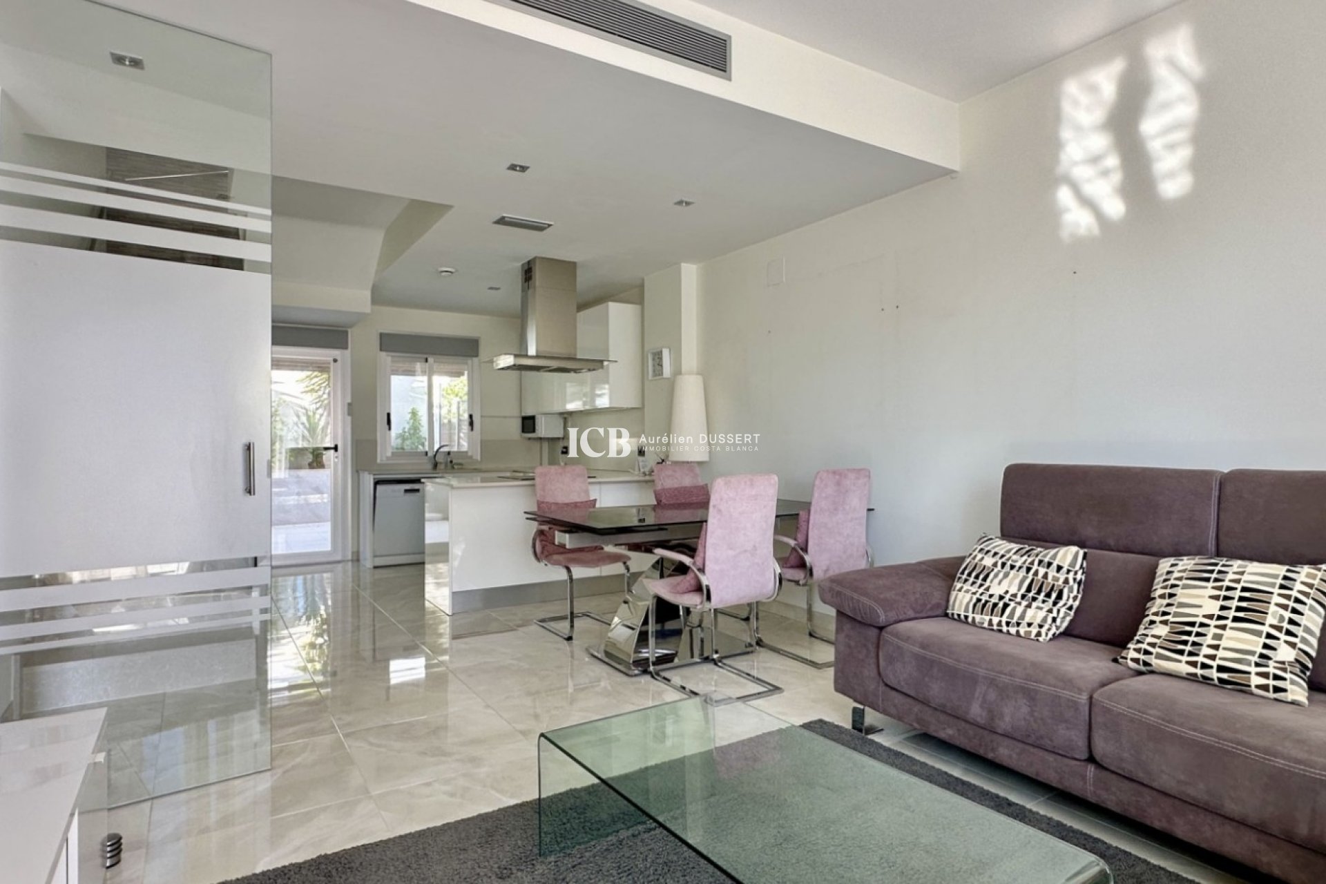 Resale - Detached house -
Orihuela Costa - Villamartín