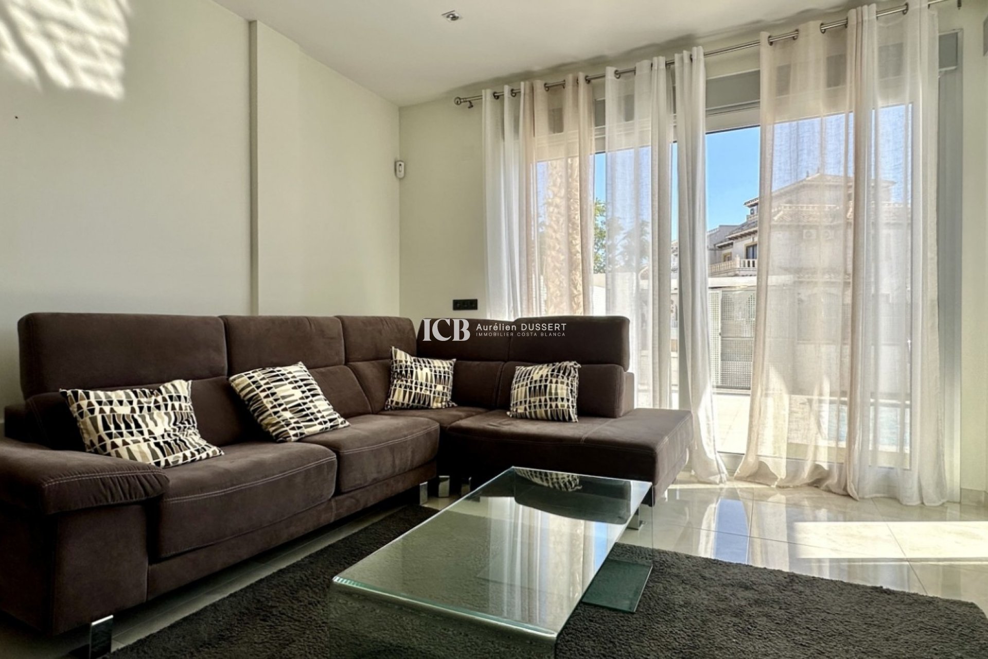 Resale - Detached house -
Orihuela Costa - Villamartín
