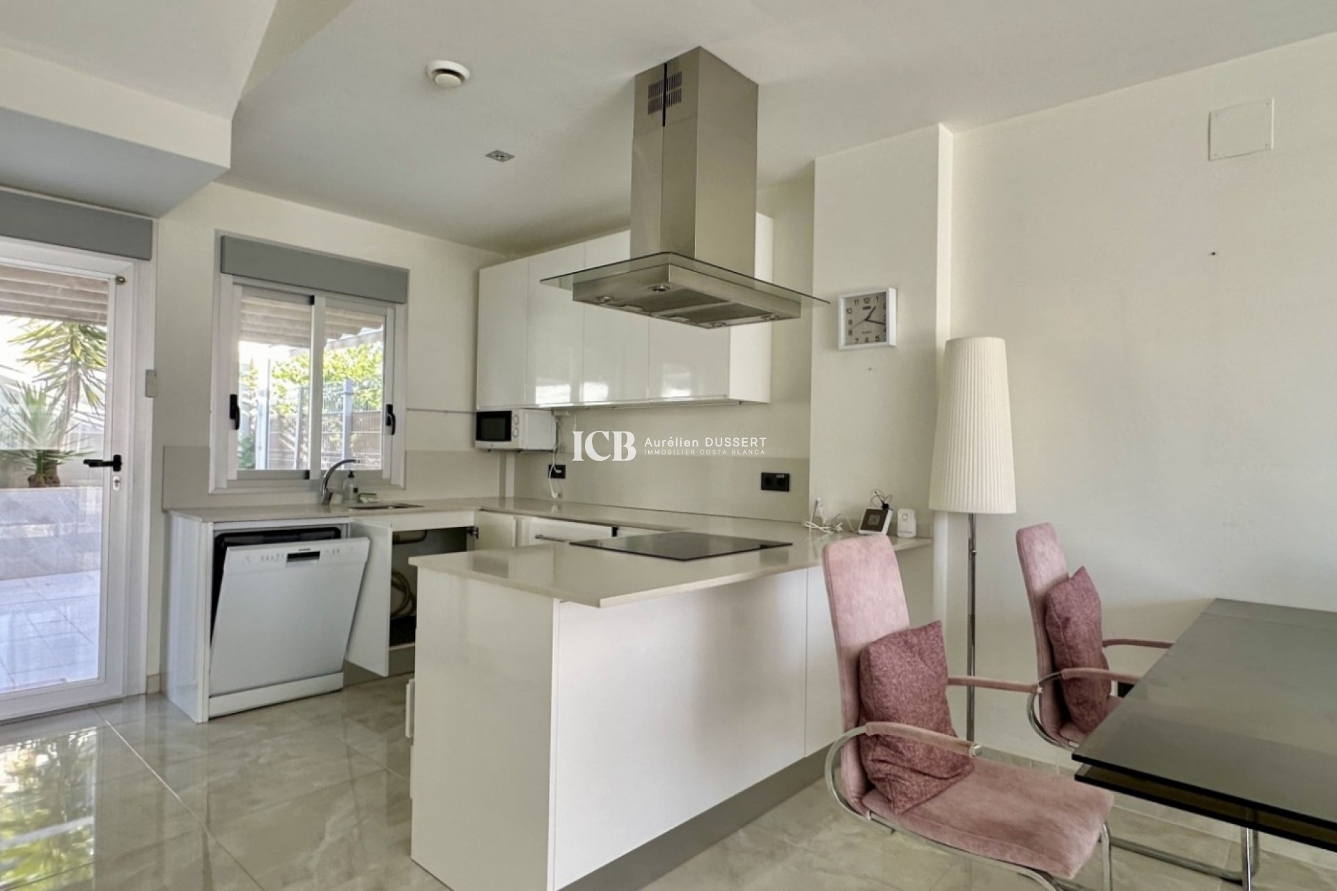 Resale - Detached house -
Orihuela Costa - Villamartín