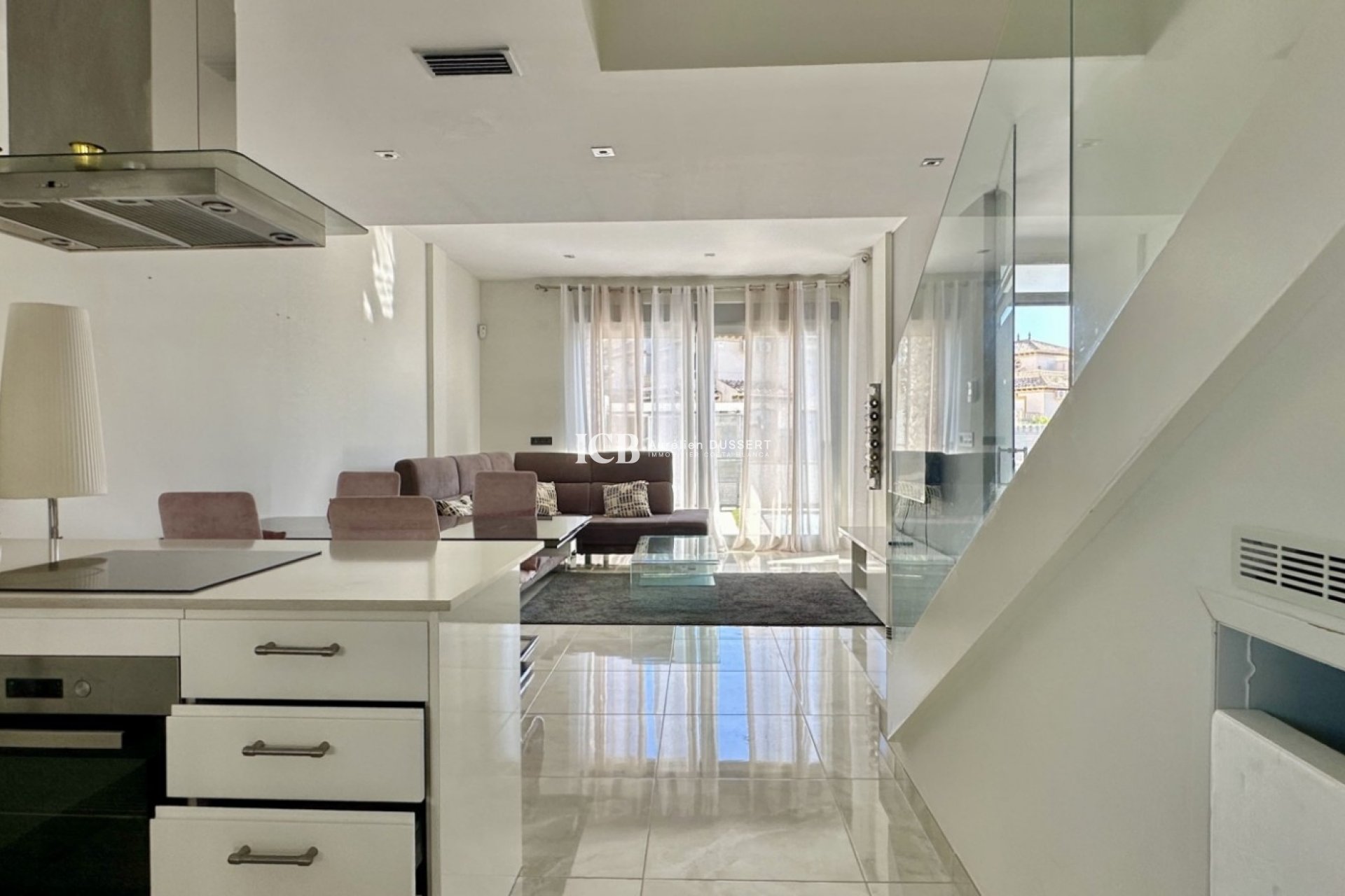 Resale - Detached house -
Orihuela Costa - Villamartín