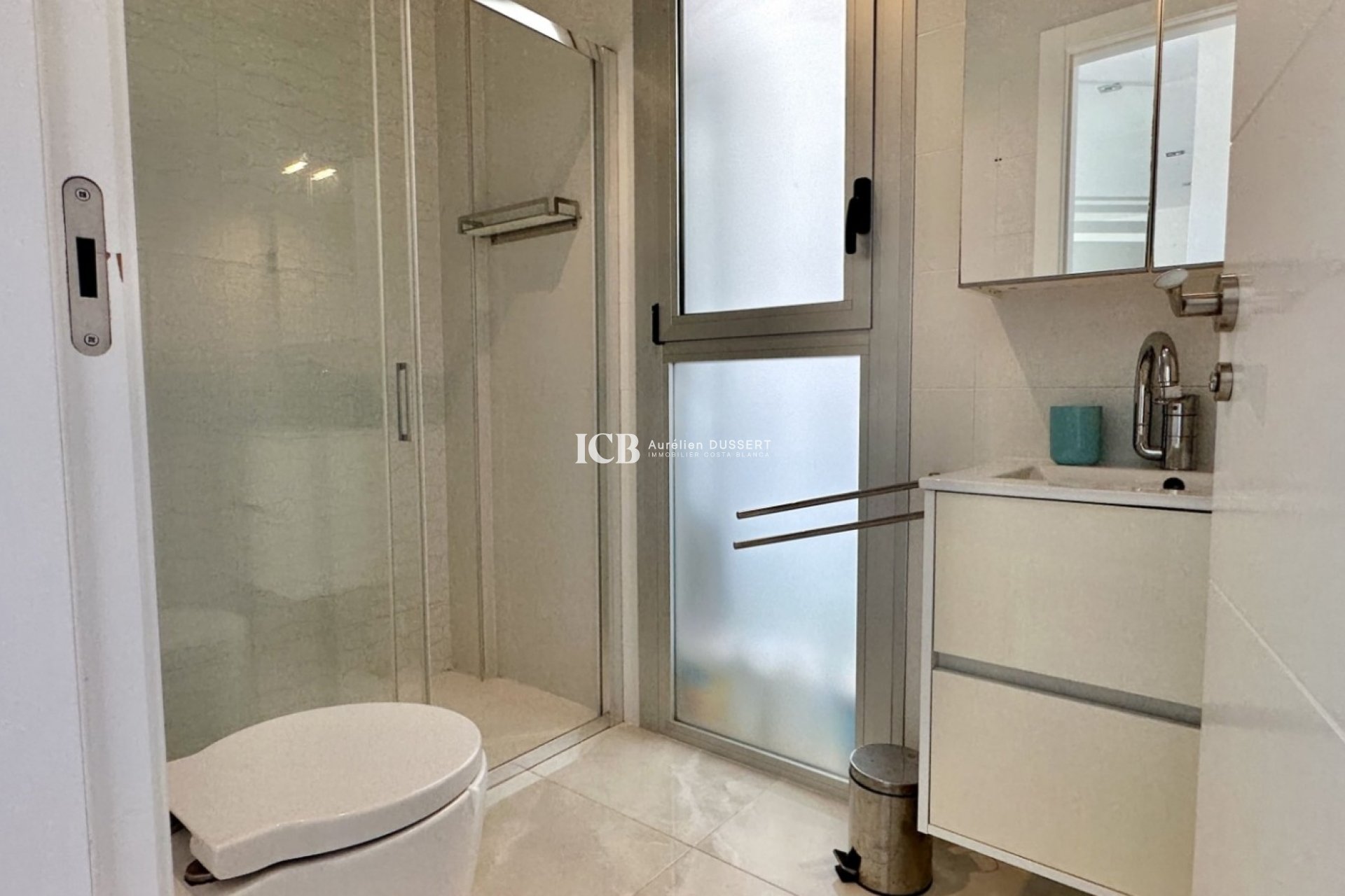 Resale - Detached house -
Orihuela Costa - Villamartín