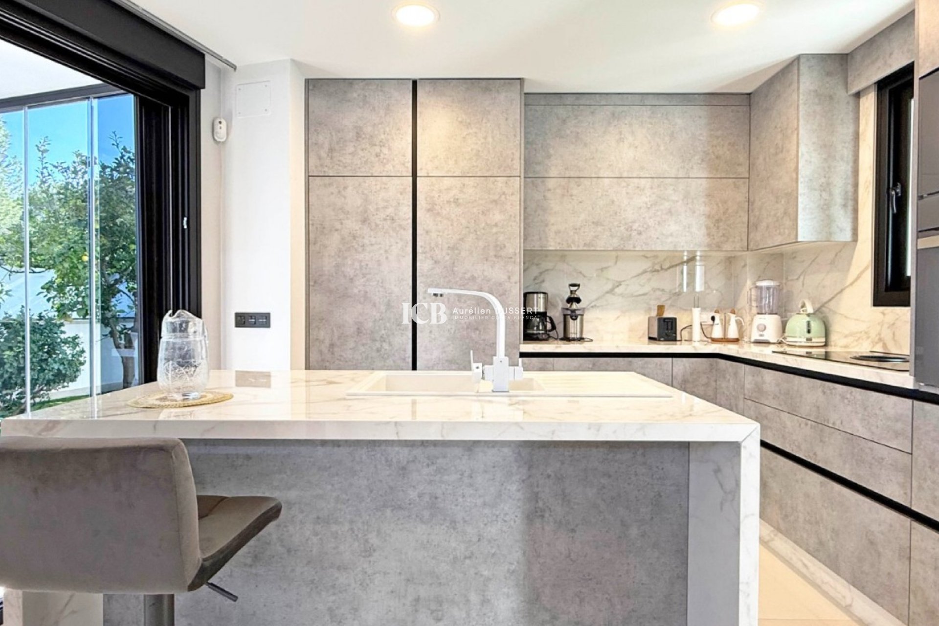 Resale - Detached house -
Orihuela Costa - Villamartín