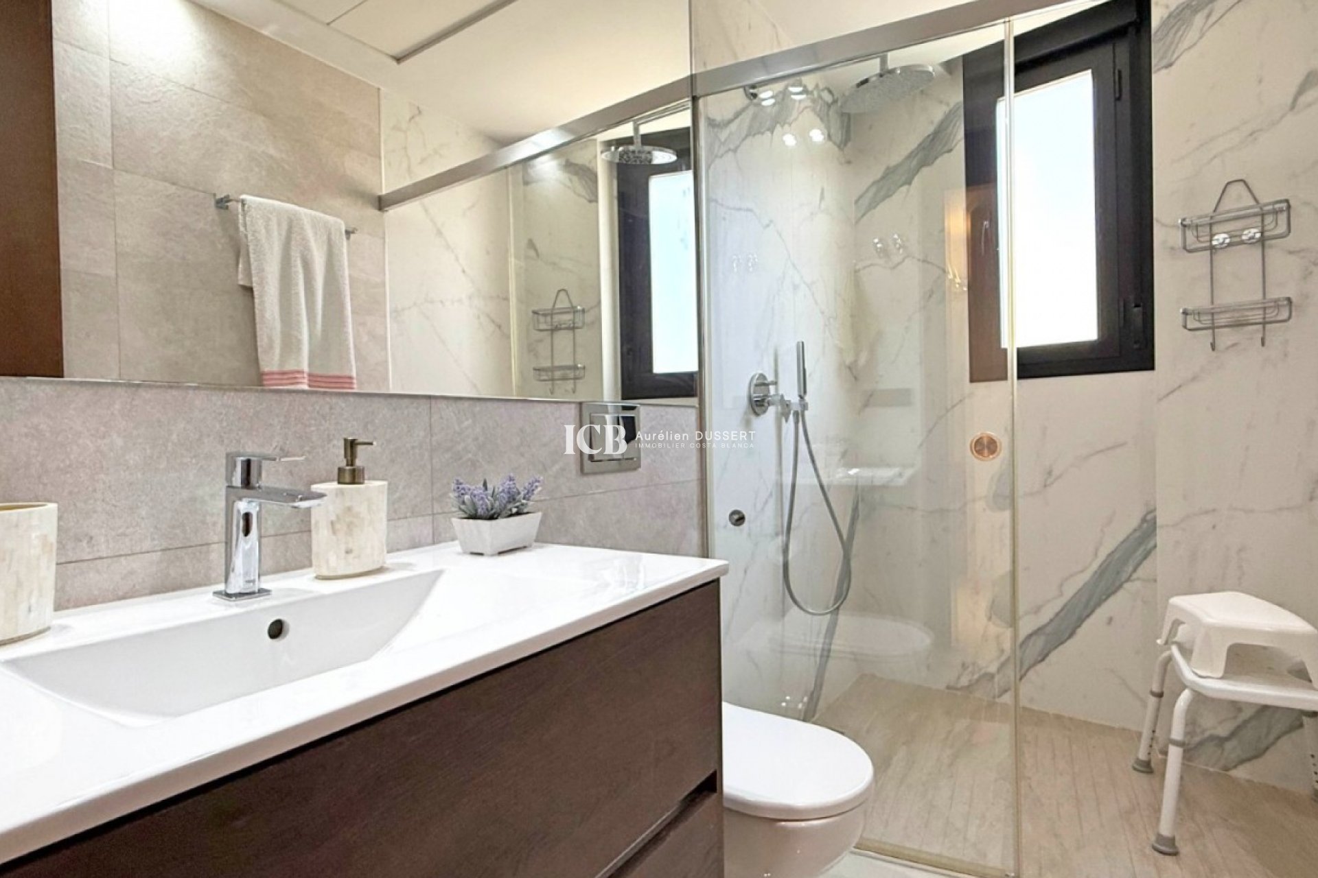 Resale - Detached house -
Orihuela Costa - Villamartín