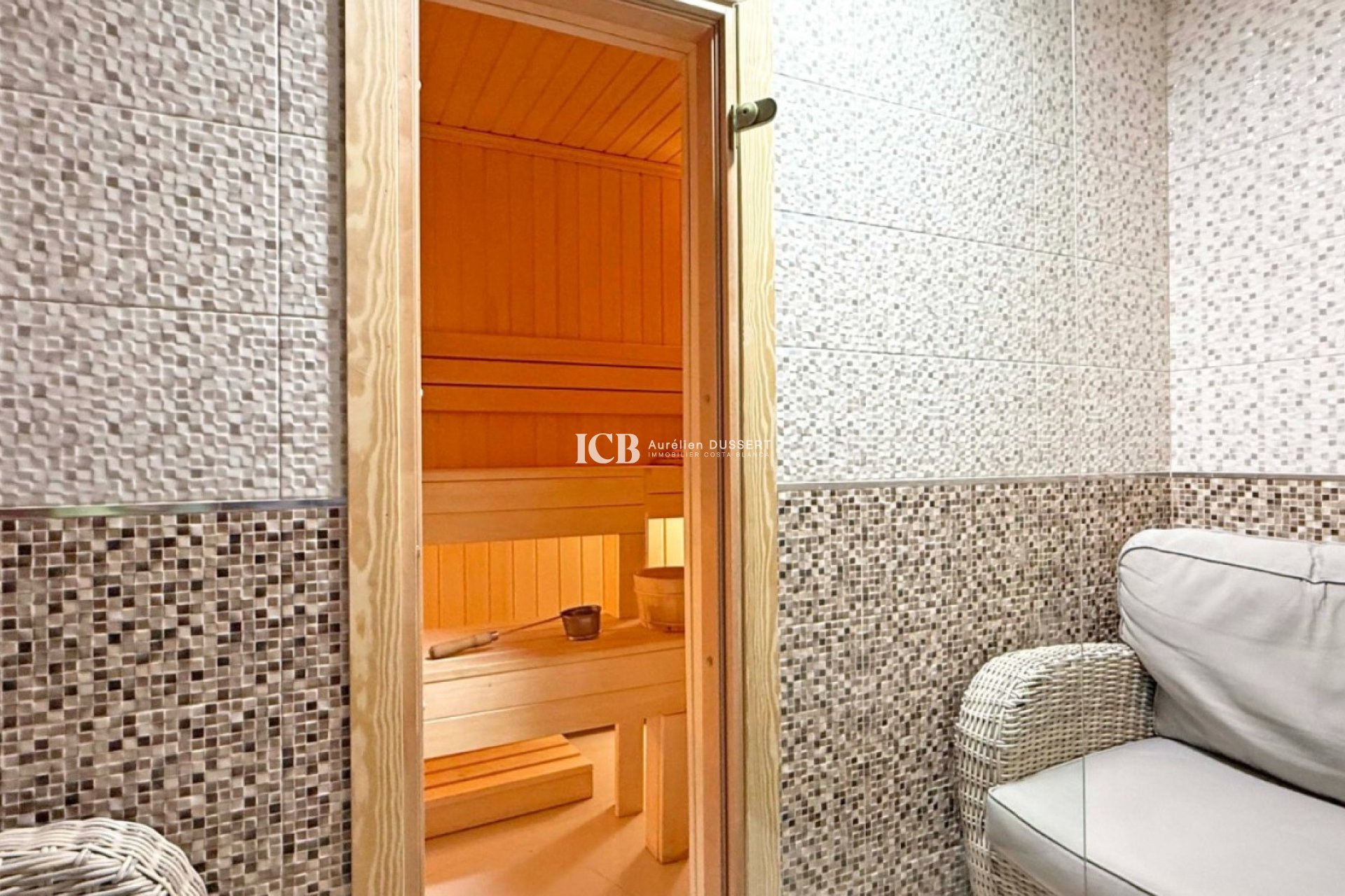 Resale - Detached house -
Orihuela Costa - Villamartín