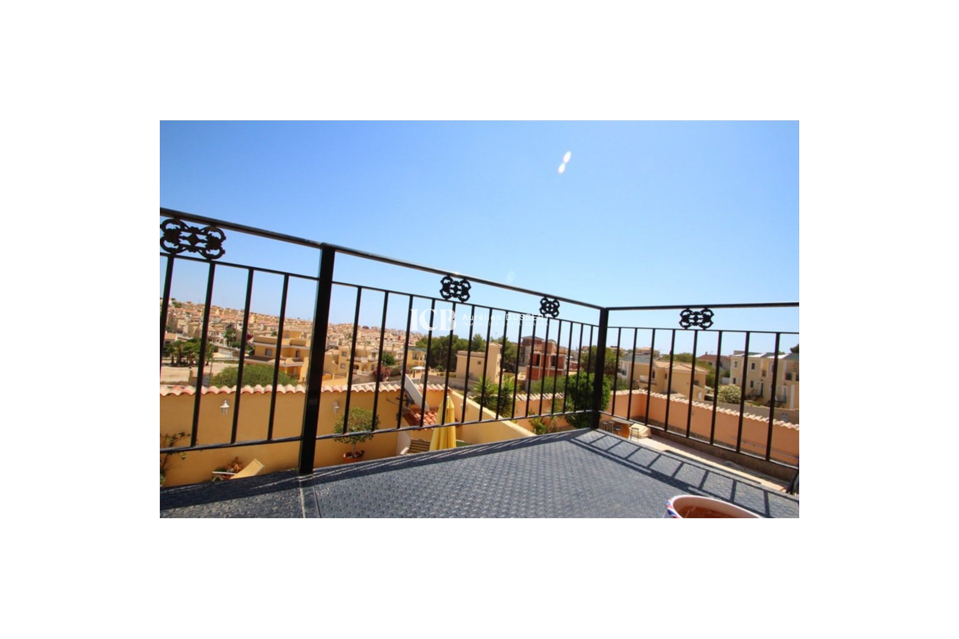 Resale - Detached house -
Orihuela Costa - Villamartín