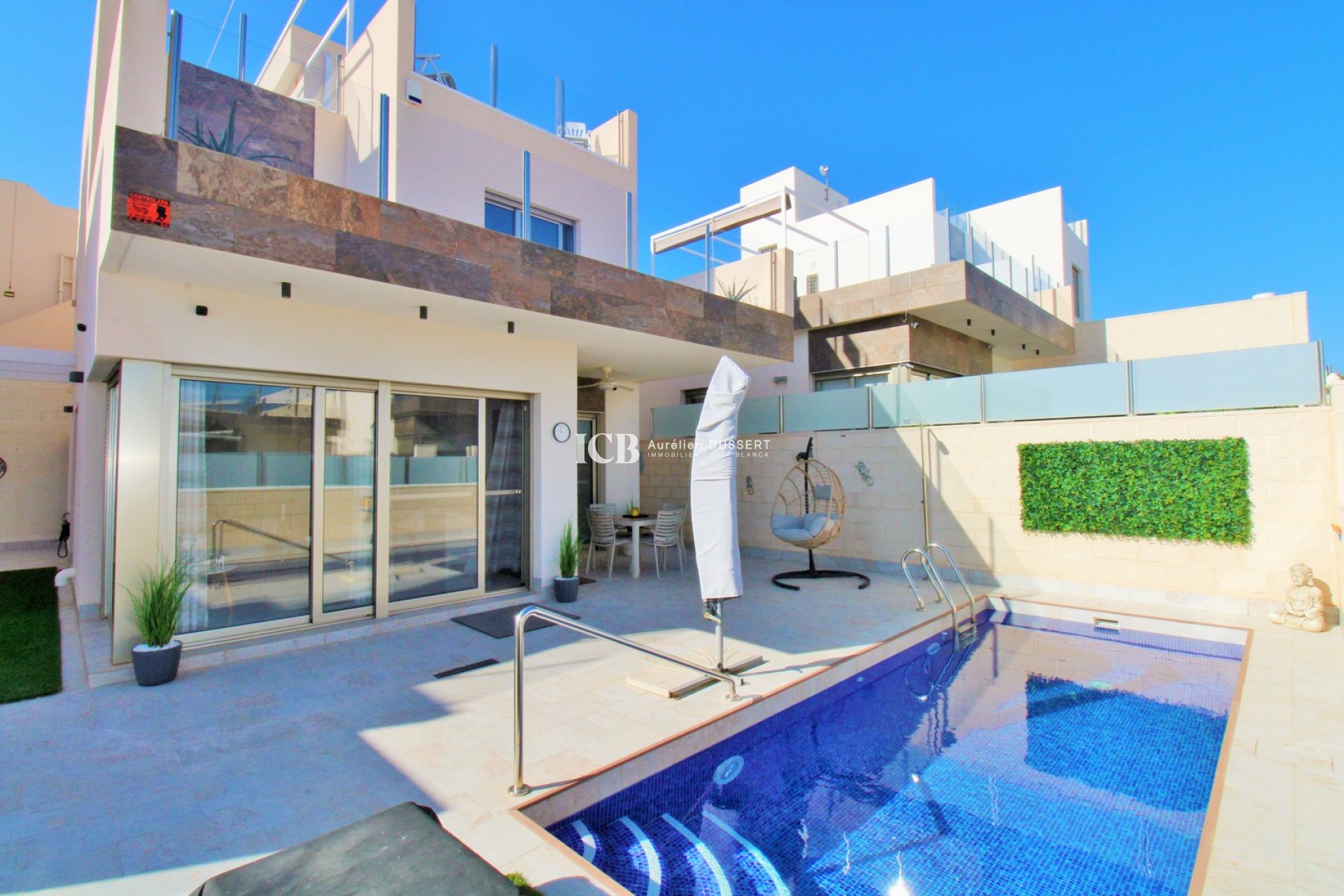 Resale - Detached house -
Orihuela Costa - Villamartín