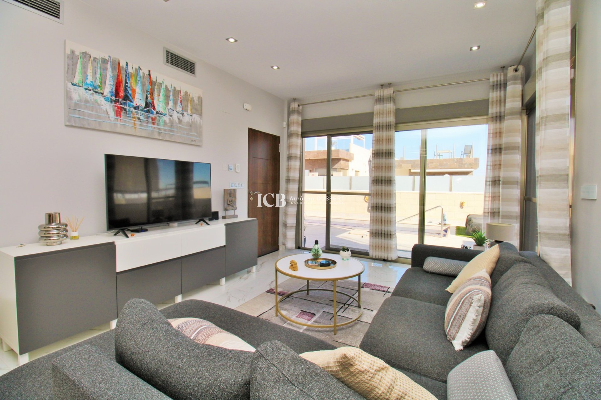 Resale - Detached house -
Orihuela Costa - Villamartín