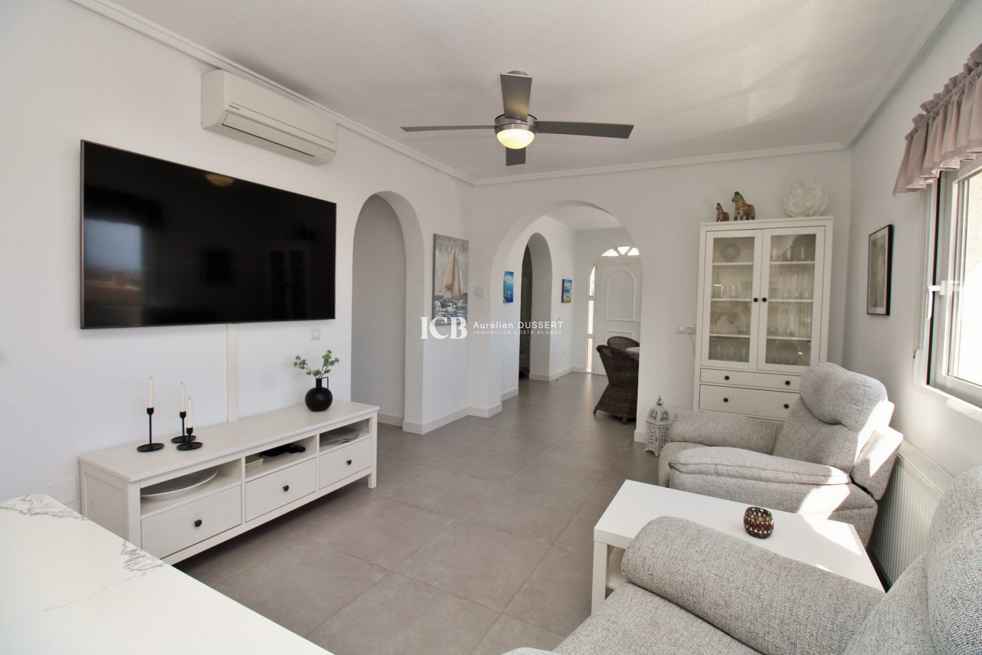 Resale - Detached house -
Orihuela Costa - Villamartín