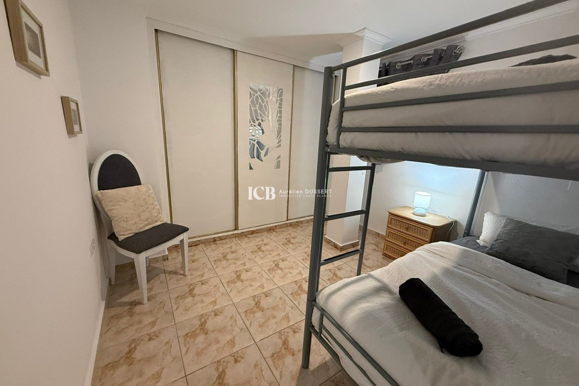 Resale - Detached house -
Orihuela Costa - Villamartín