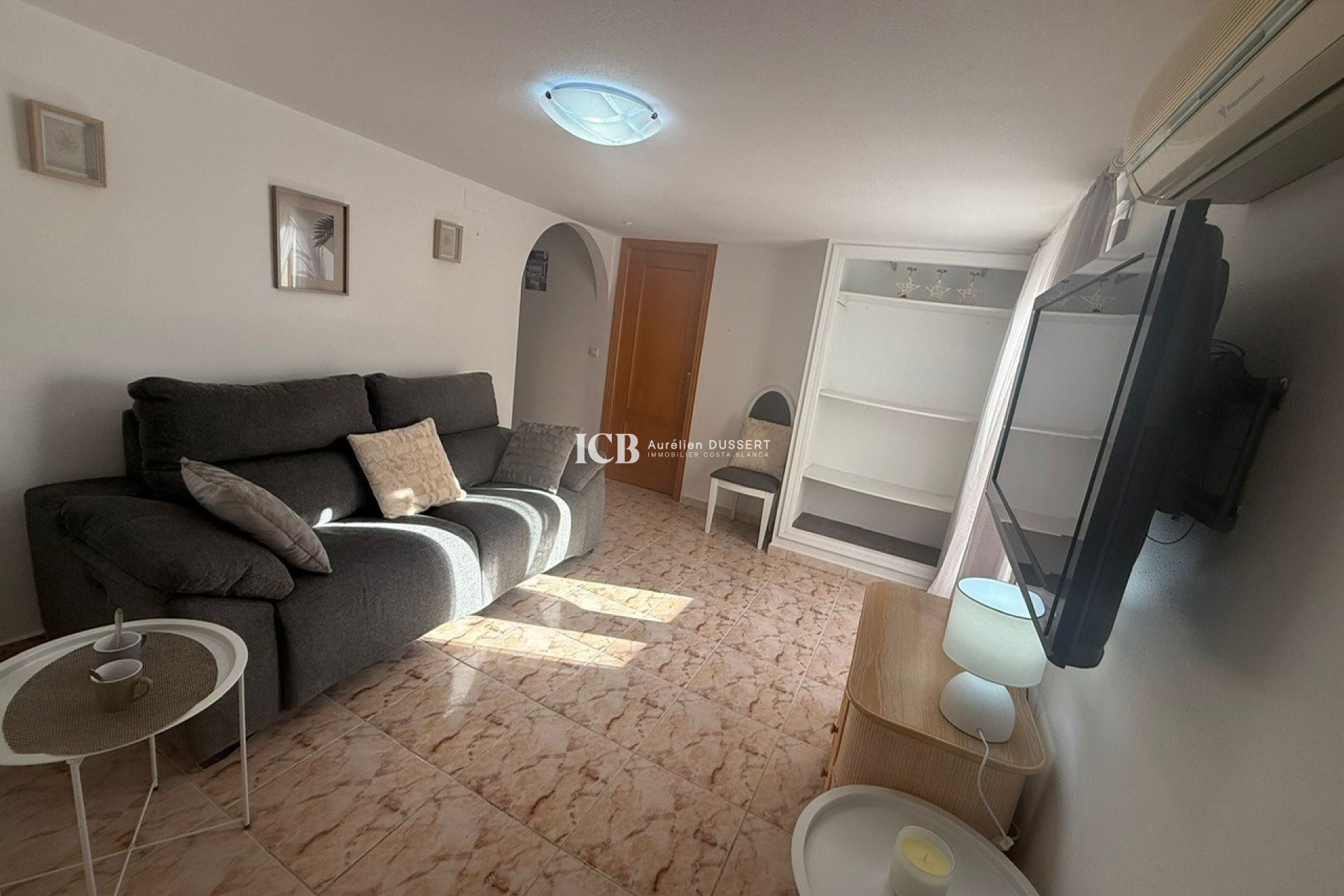 Resale - Detached house -
Orihuela Costa - Villamartín