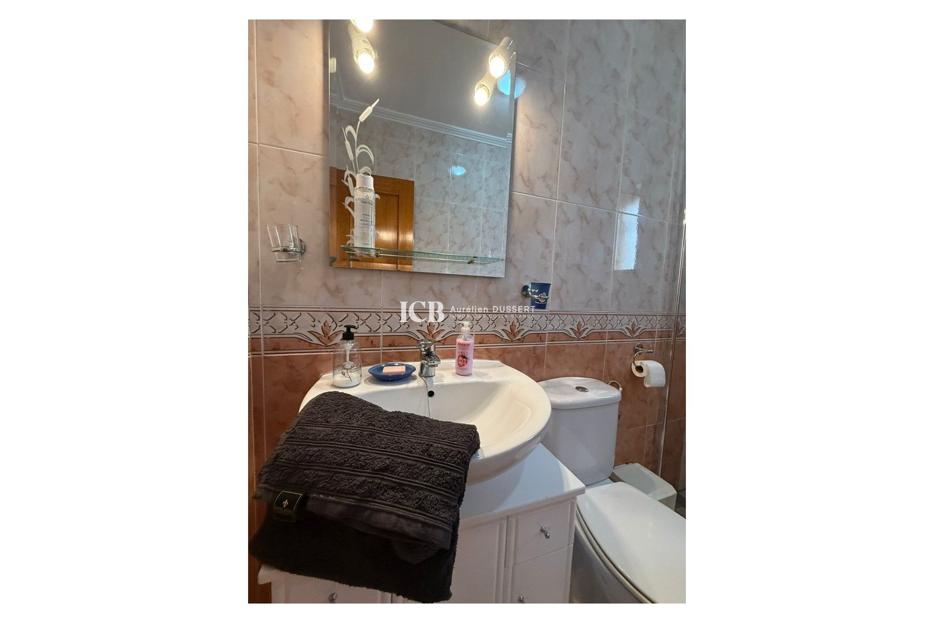 Resale - Detached house -
Orihuela Costa - Villamartín