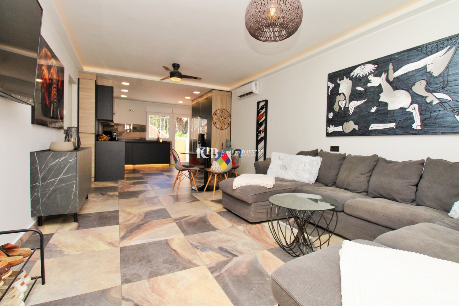 Resale - Detached house -
Orihuela Costa - Villamartín