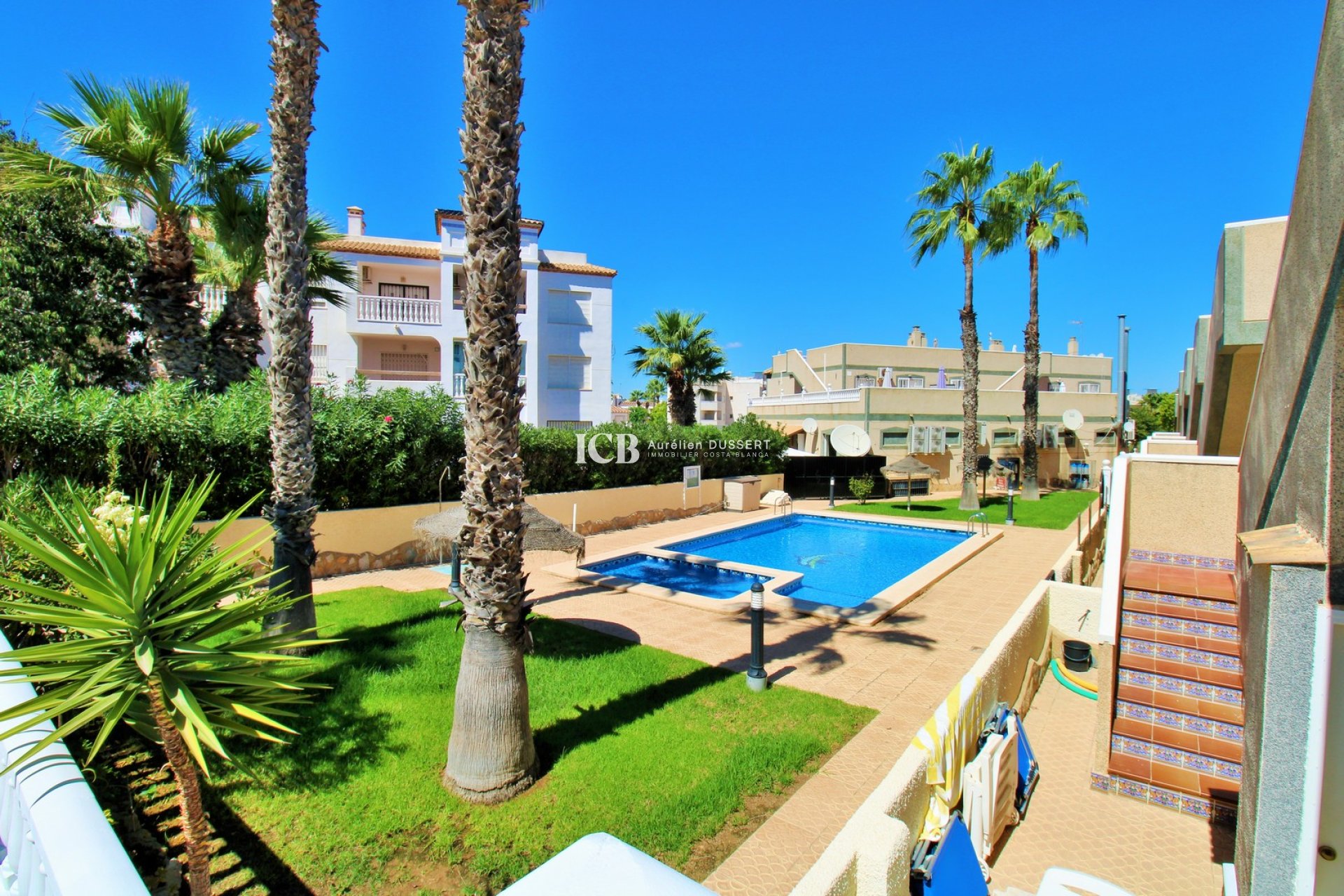 Resale - Detached house -
Orihuela Costa - Villamartín