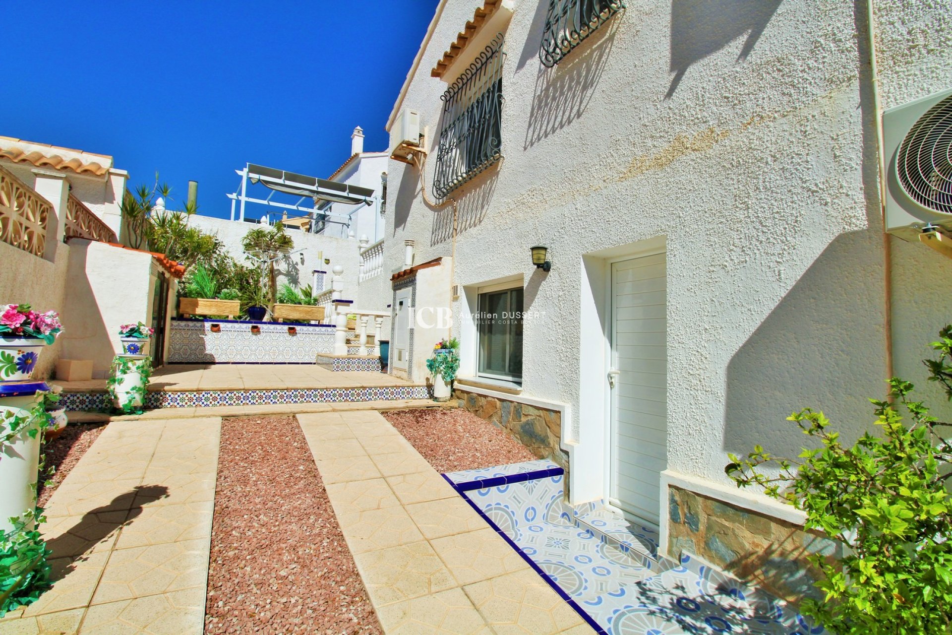 Resale - Detached house -
Orihuela Costa - Villamartín