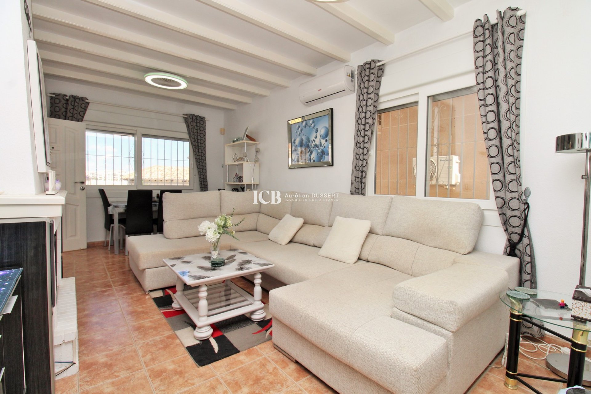 Resale - Detached house -
Orihuela Costa - Villamartín