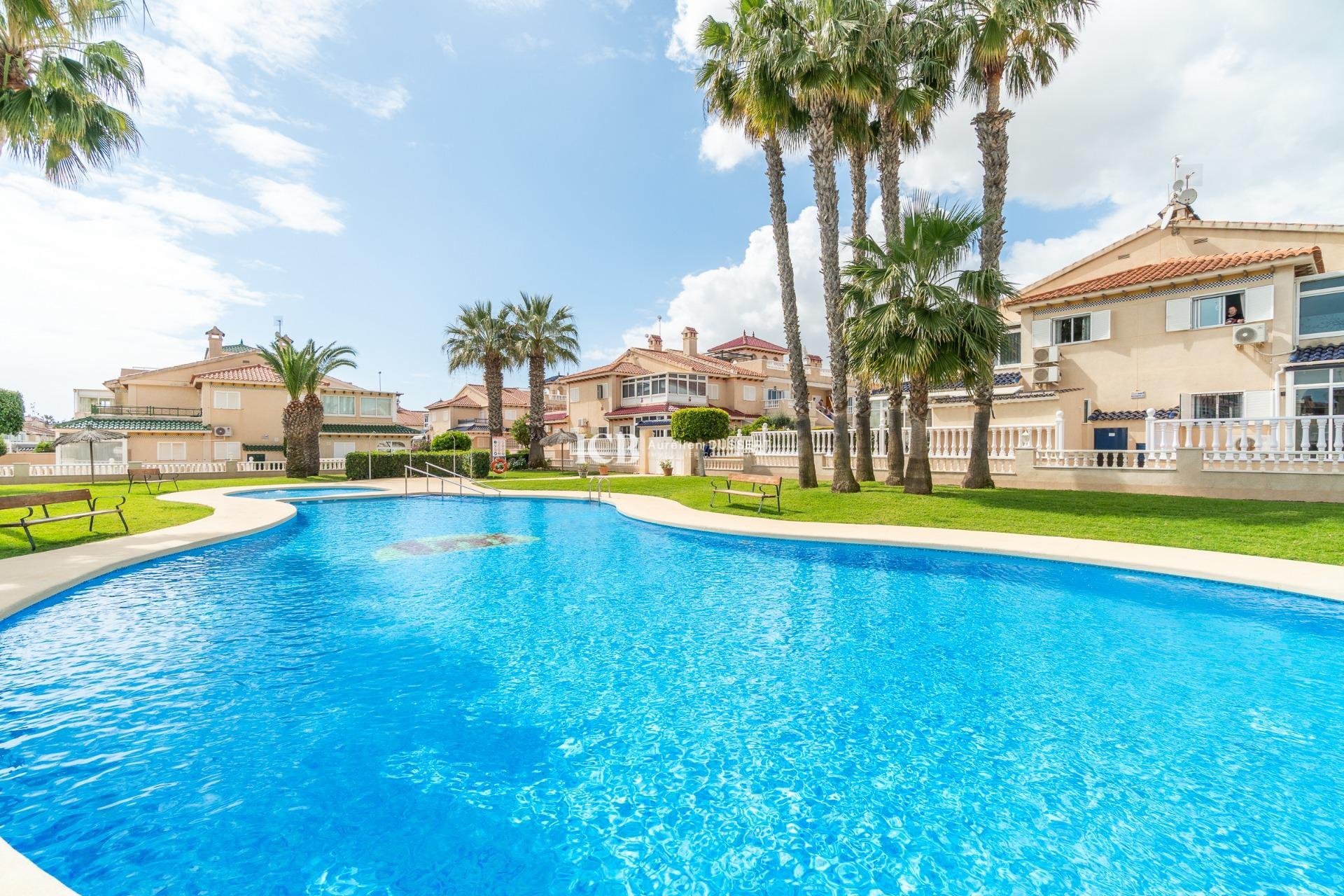 Resale - Detached house -
Orihuela Costa - Zeniamar-Horizonte-La Campana