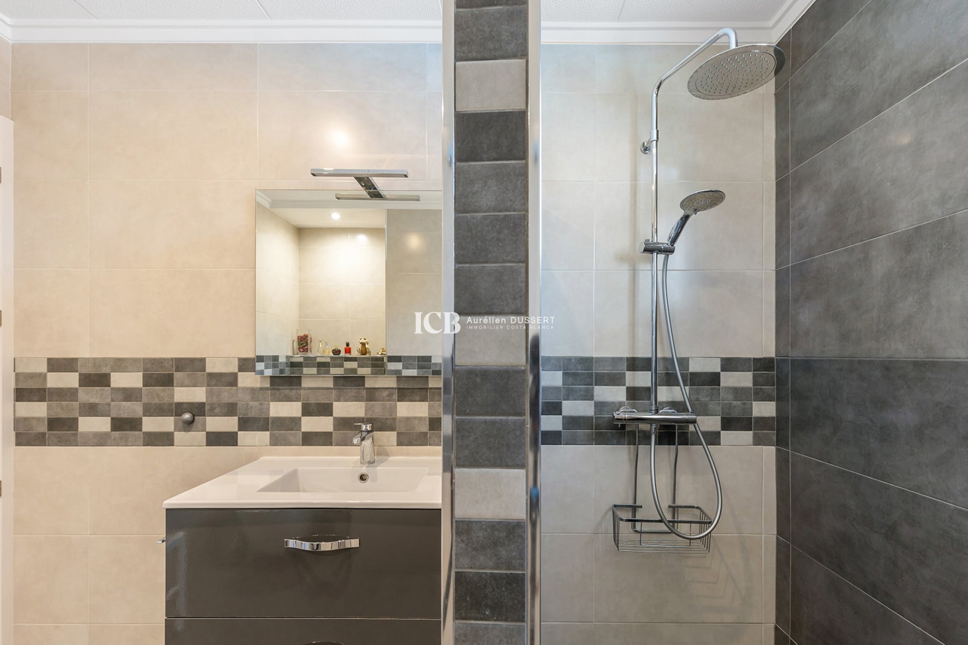 Resale - Detached house -
Orihuela Costa