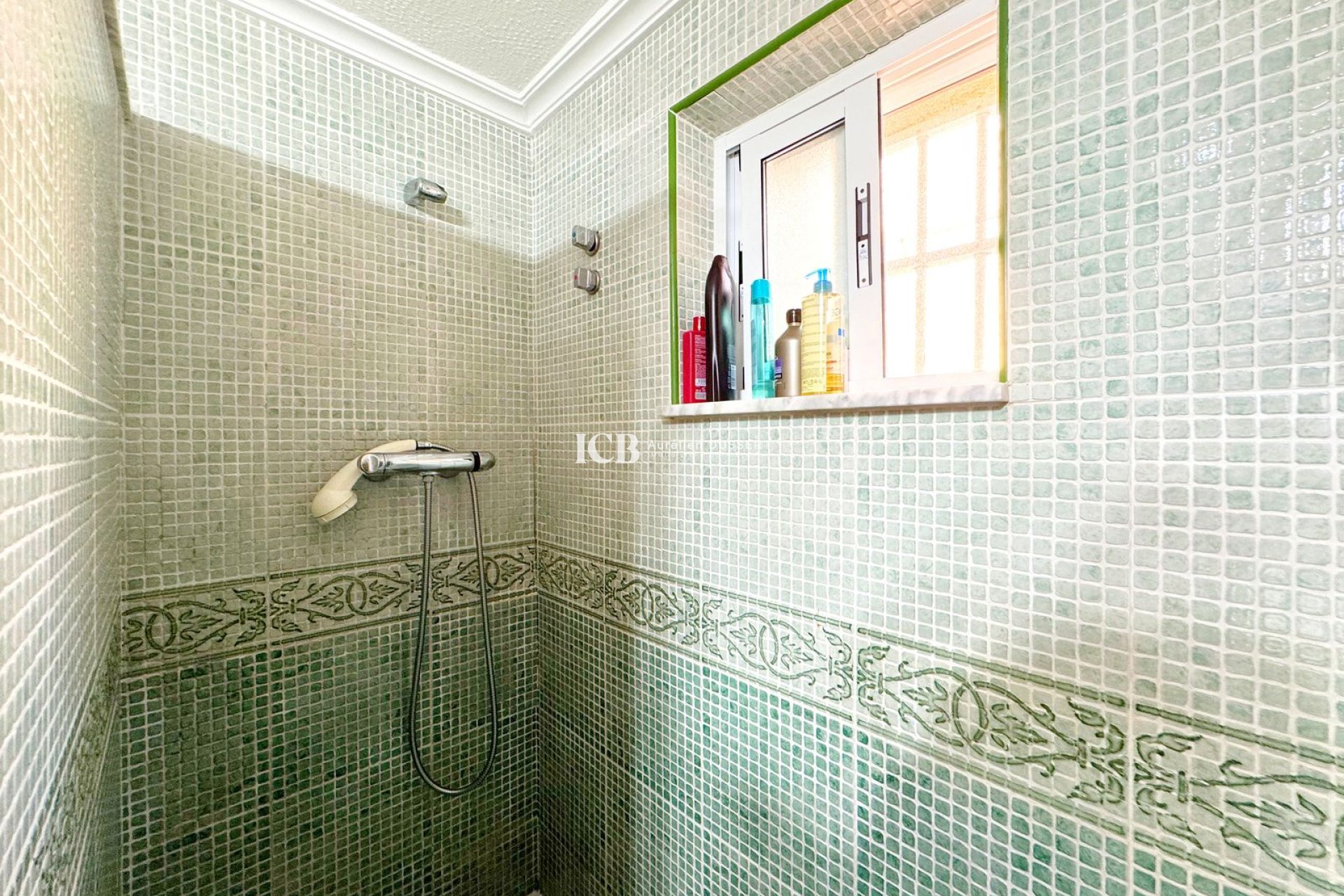 Resale - Detached house -
Punta Prima - Torrevieja