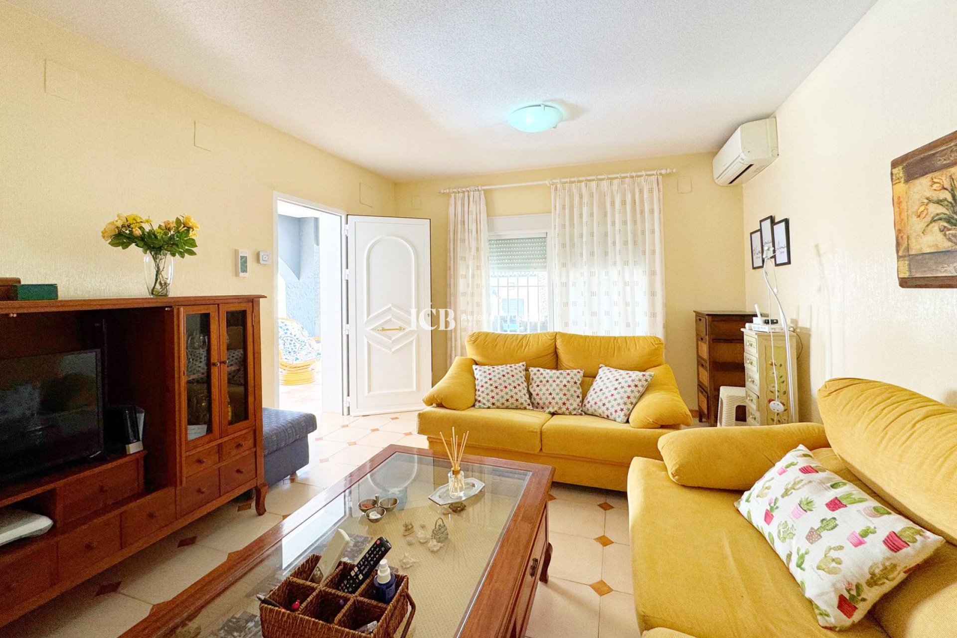 Resale - Detached house -
Punta Prima - Torrevieja