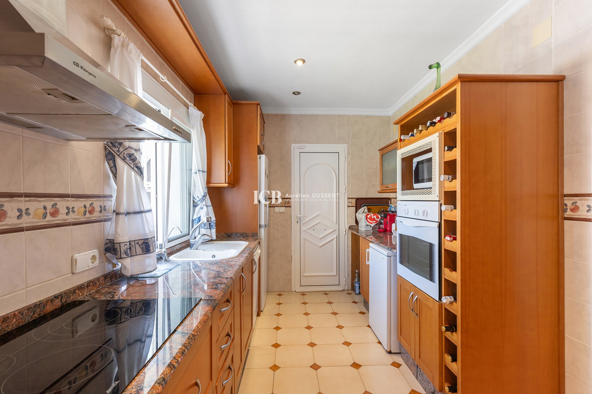 Resale - Detached house -
Punta Prima - Torrevieja