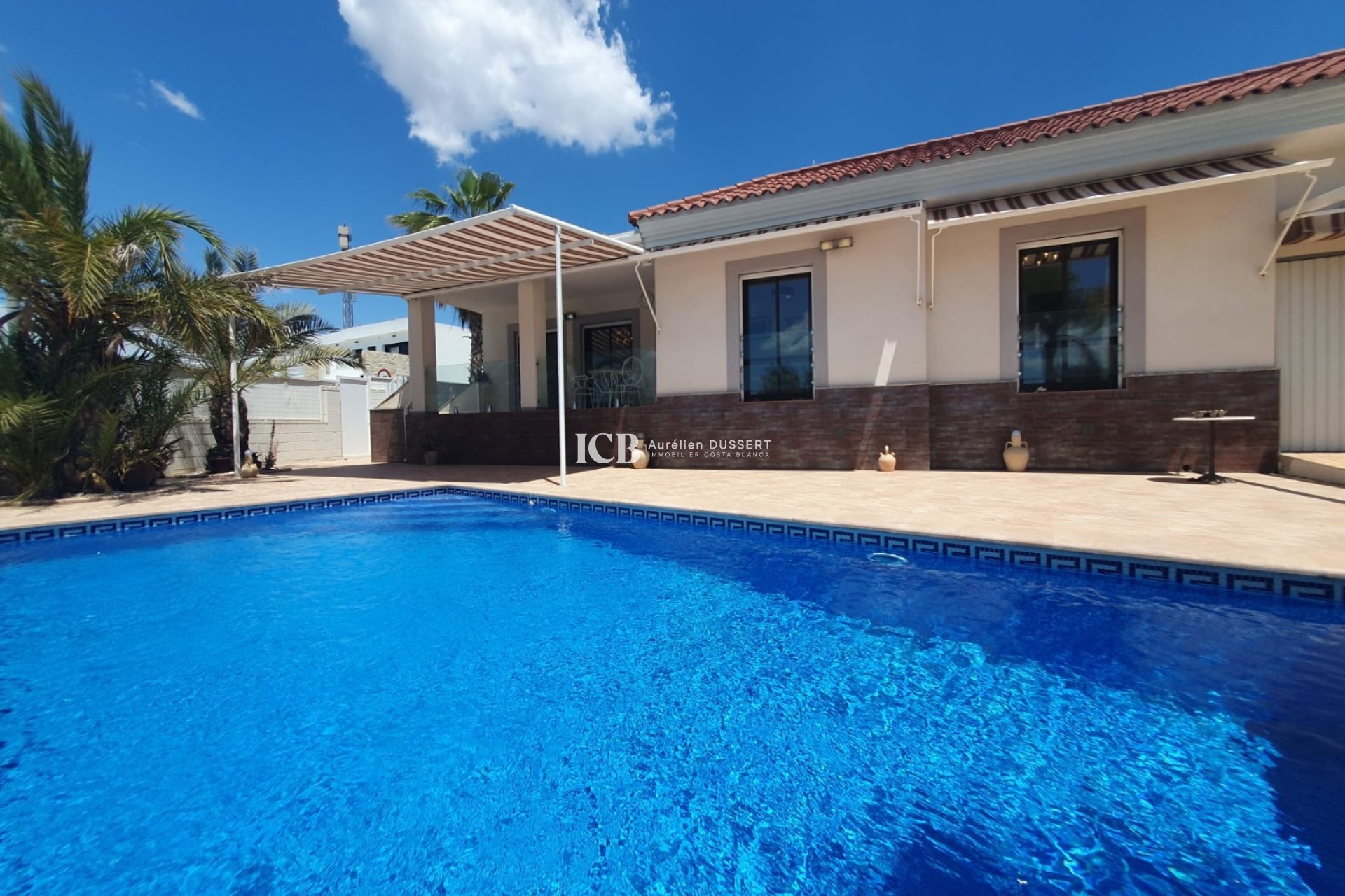 Resale - Detached house -
San Fulgencio - urb.la marina