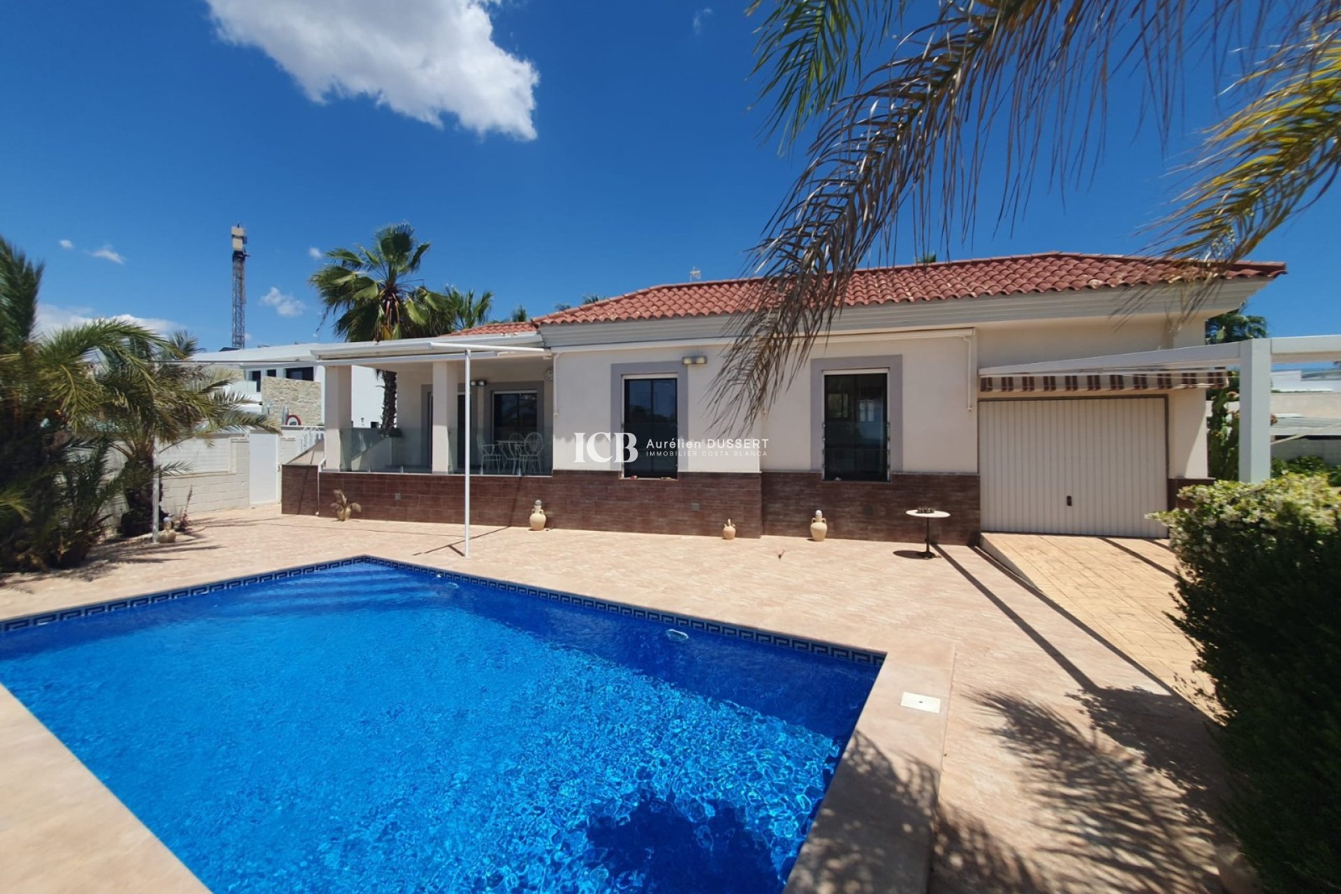 Resale - Detached house -
San Fulgencio - urb.la marina