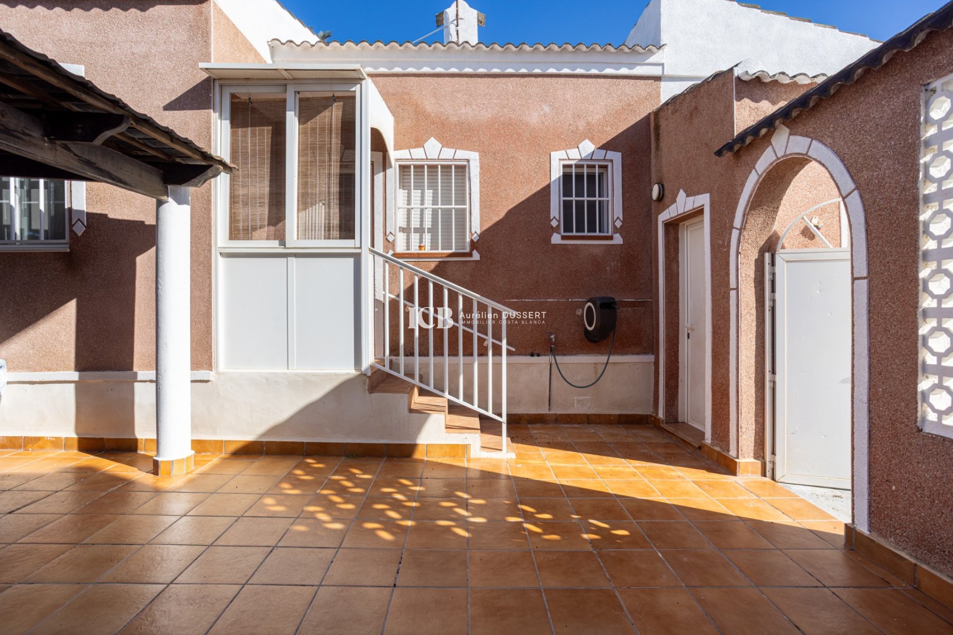 Resale - Detached house -
Torrevieja - Urbanización San Luis