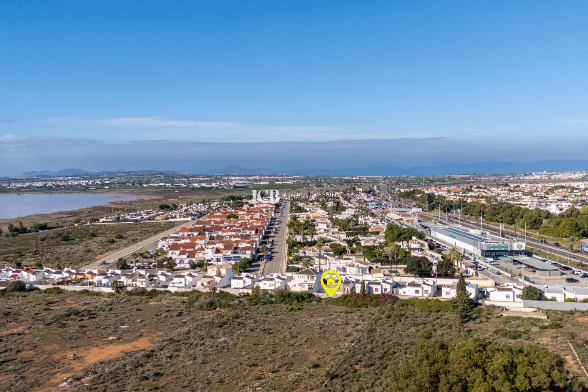 Resale - Detached house -
Torrevieja - Urbanización San Luis