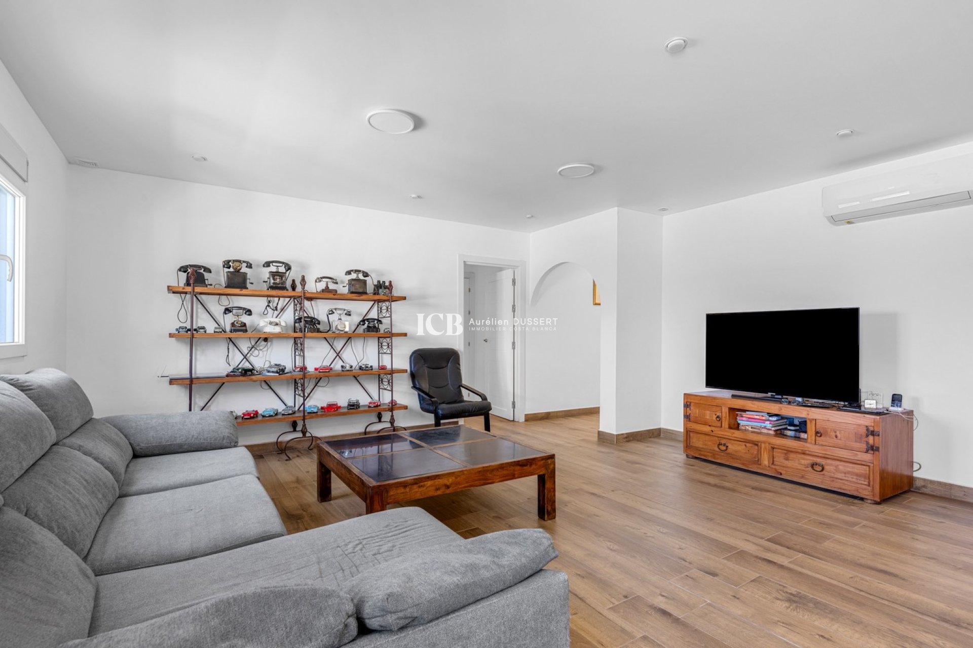 Resale - Finca -
Los Montesinos