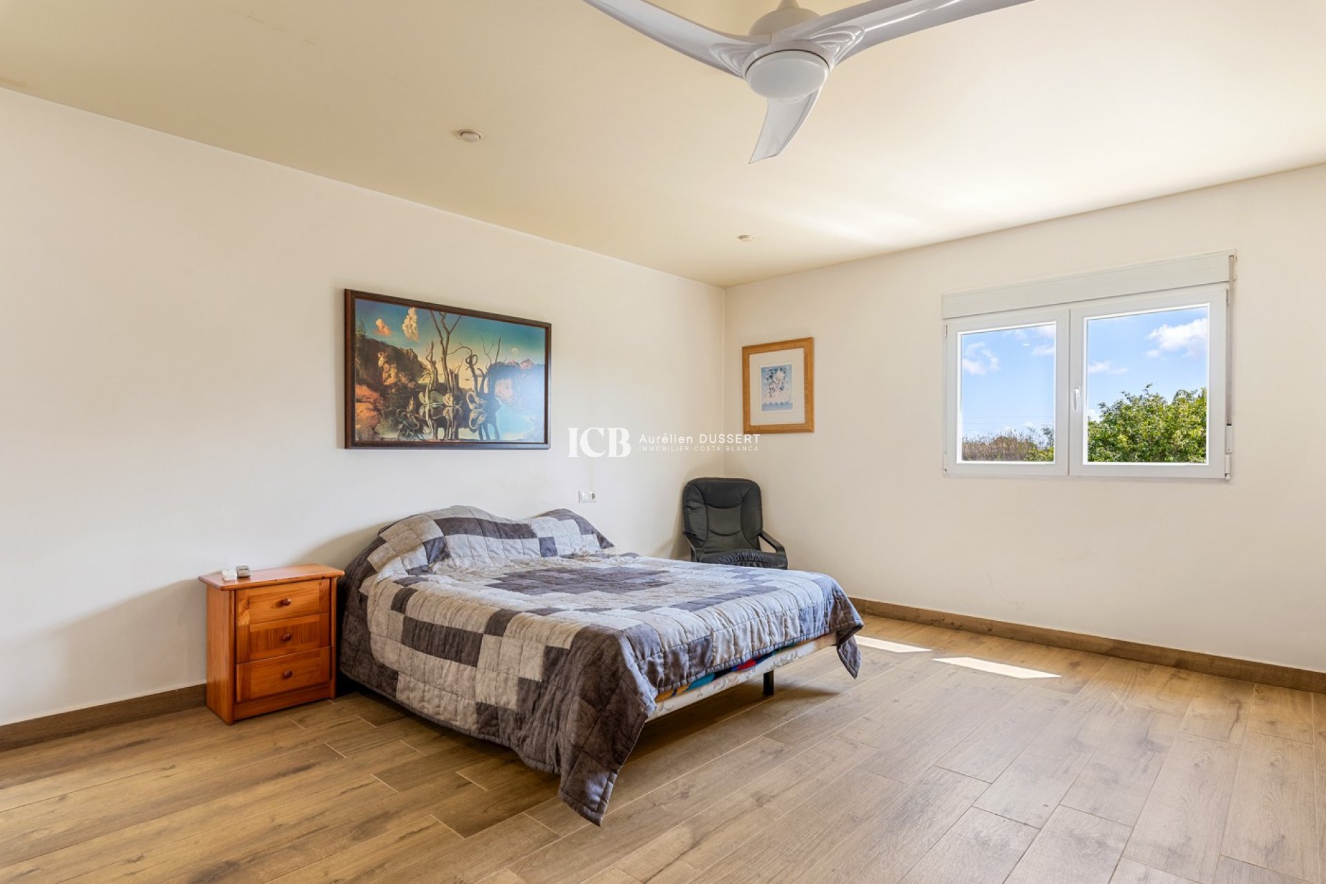 Resale - Finca -
Los Montesinos