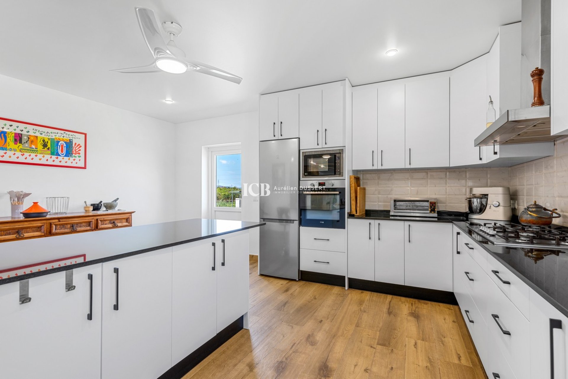 Resale - Finca -
Los Montesinos