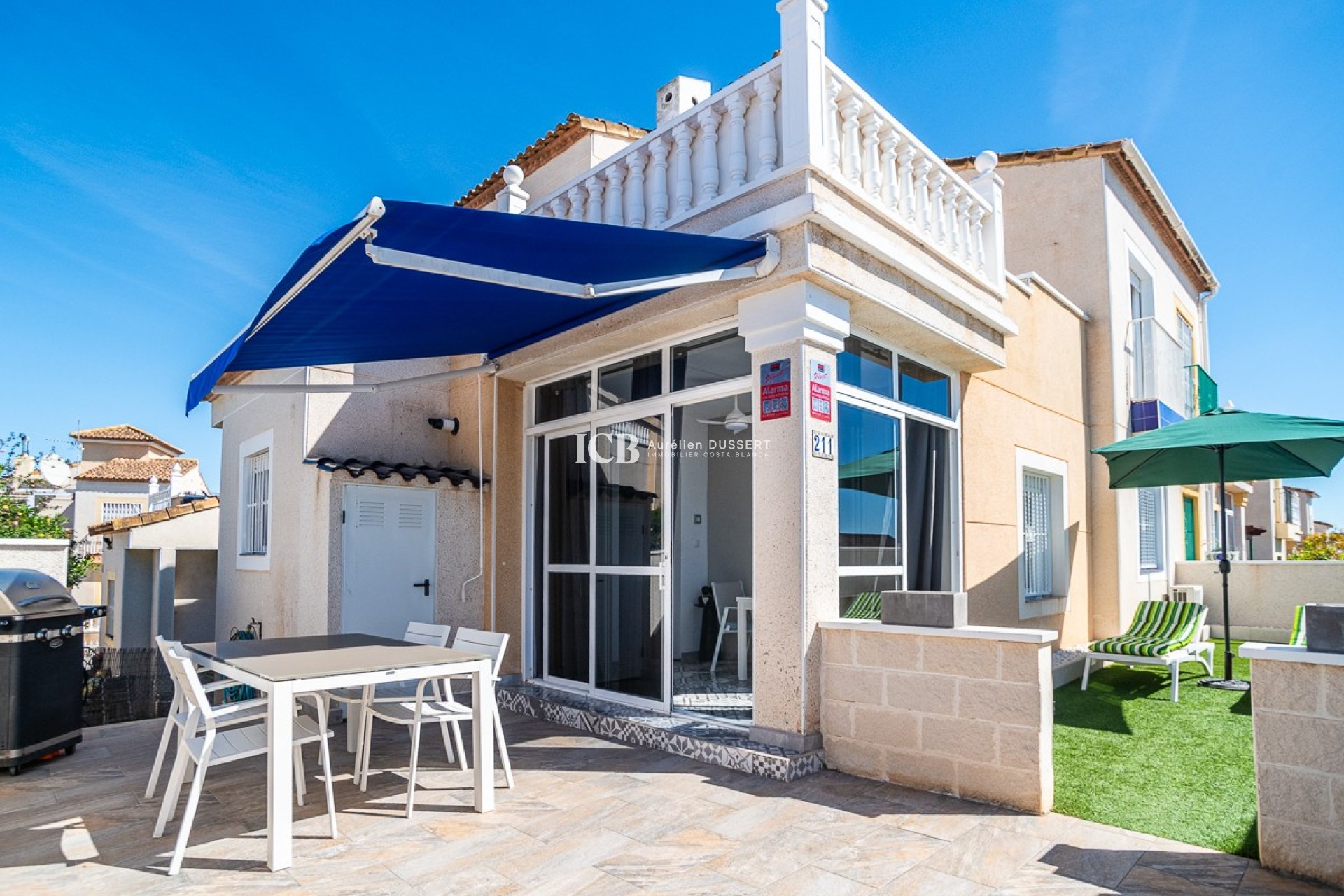 Resale - Townhouse -
Algorfa
