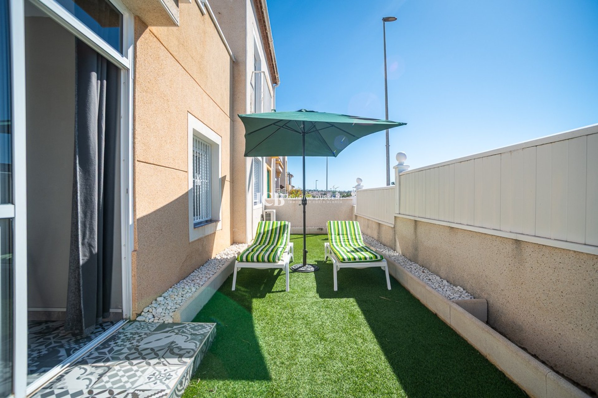 Resale - Townhouse -
Algorfa