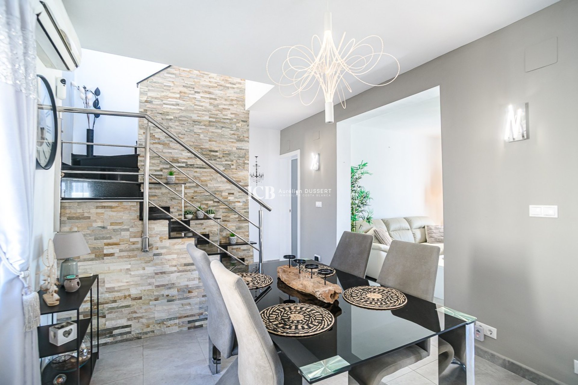Resale - Townhouse -
Algorfa
